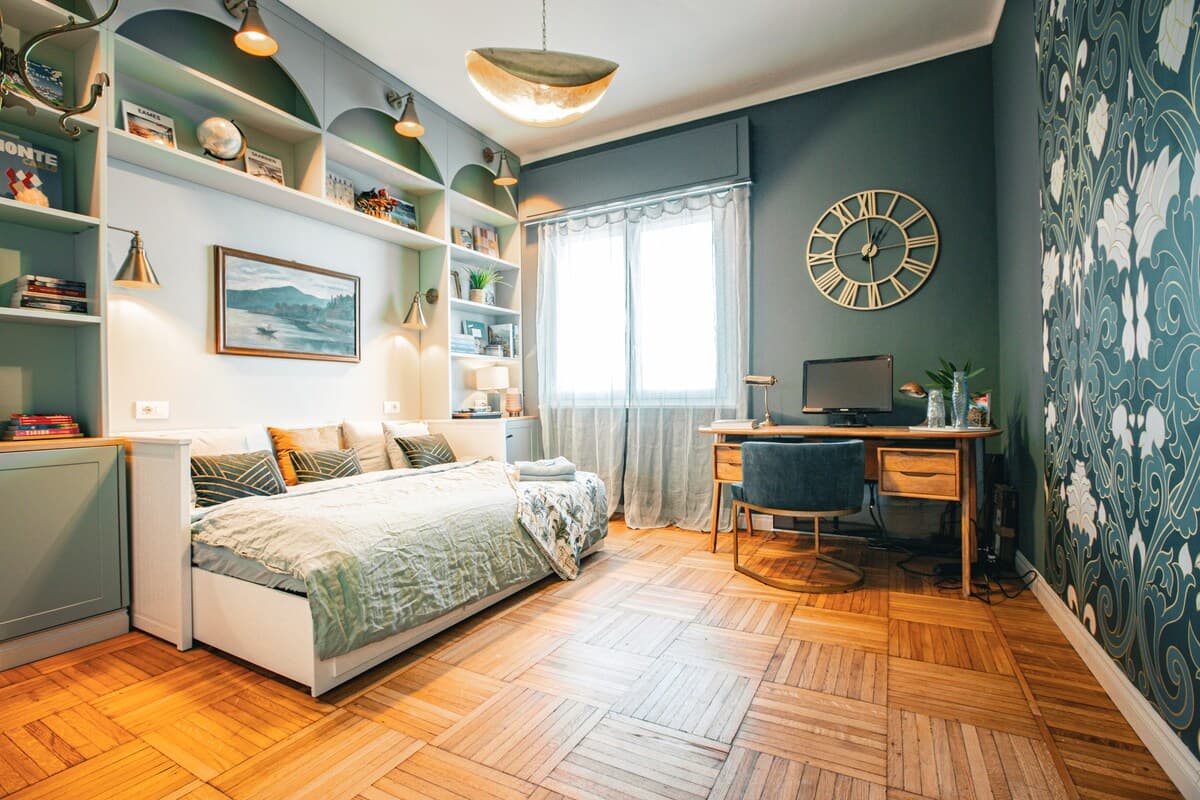 Room 4: Library, office and bedroom, ground floor