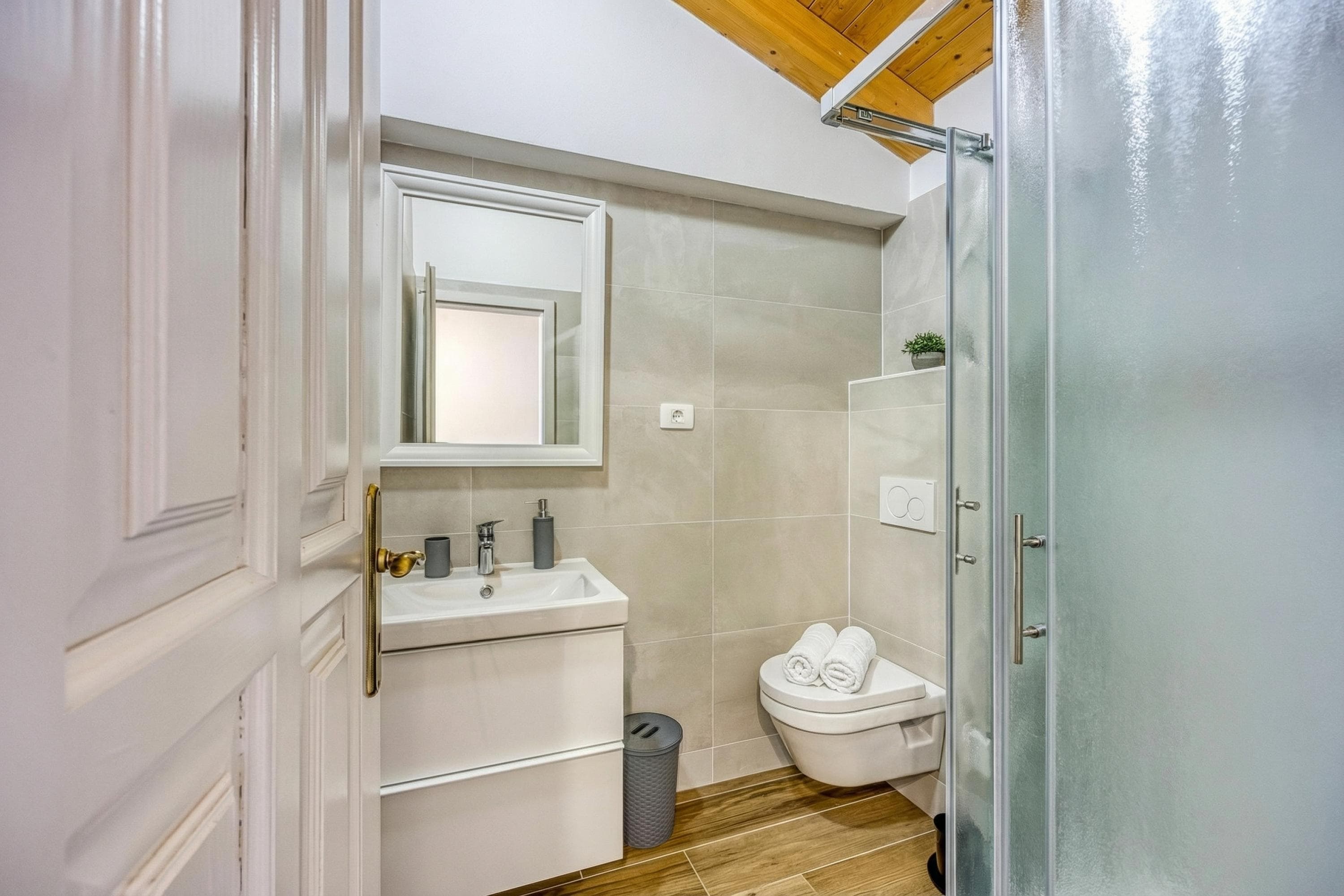 Gallery Image 9
