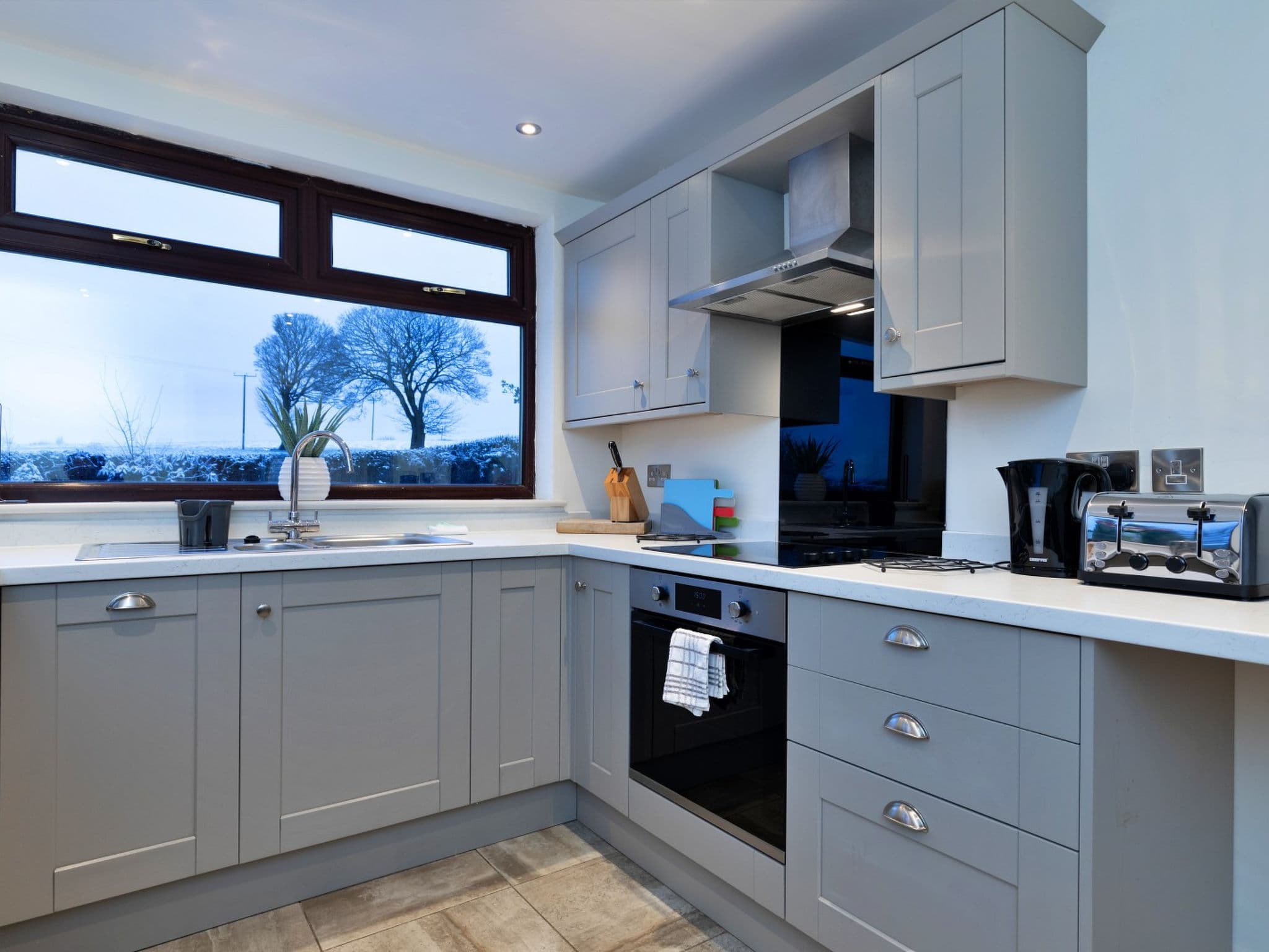 Kitchen / Dining Room