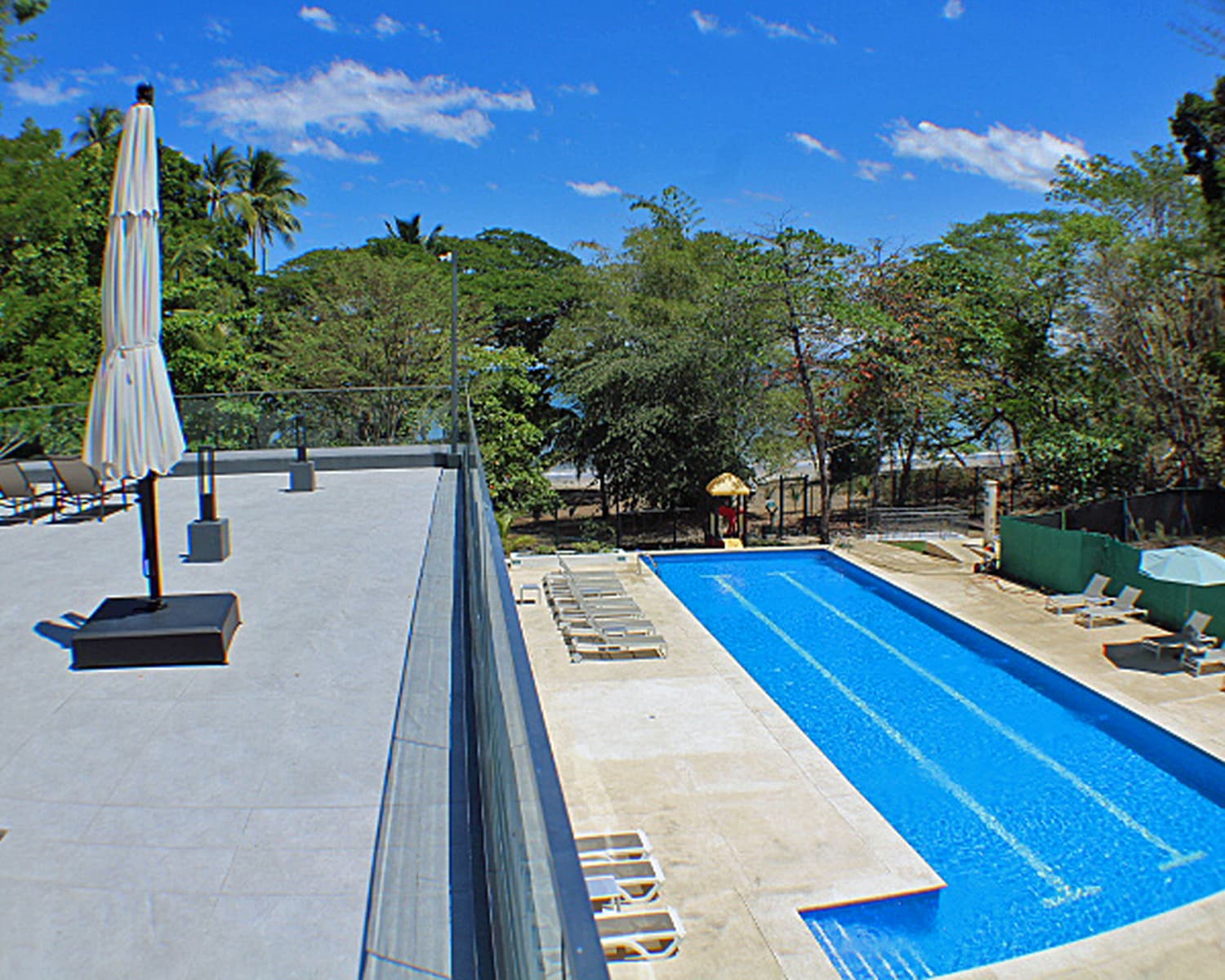 Pool from roof top sundeck