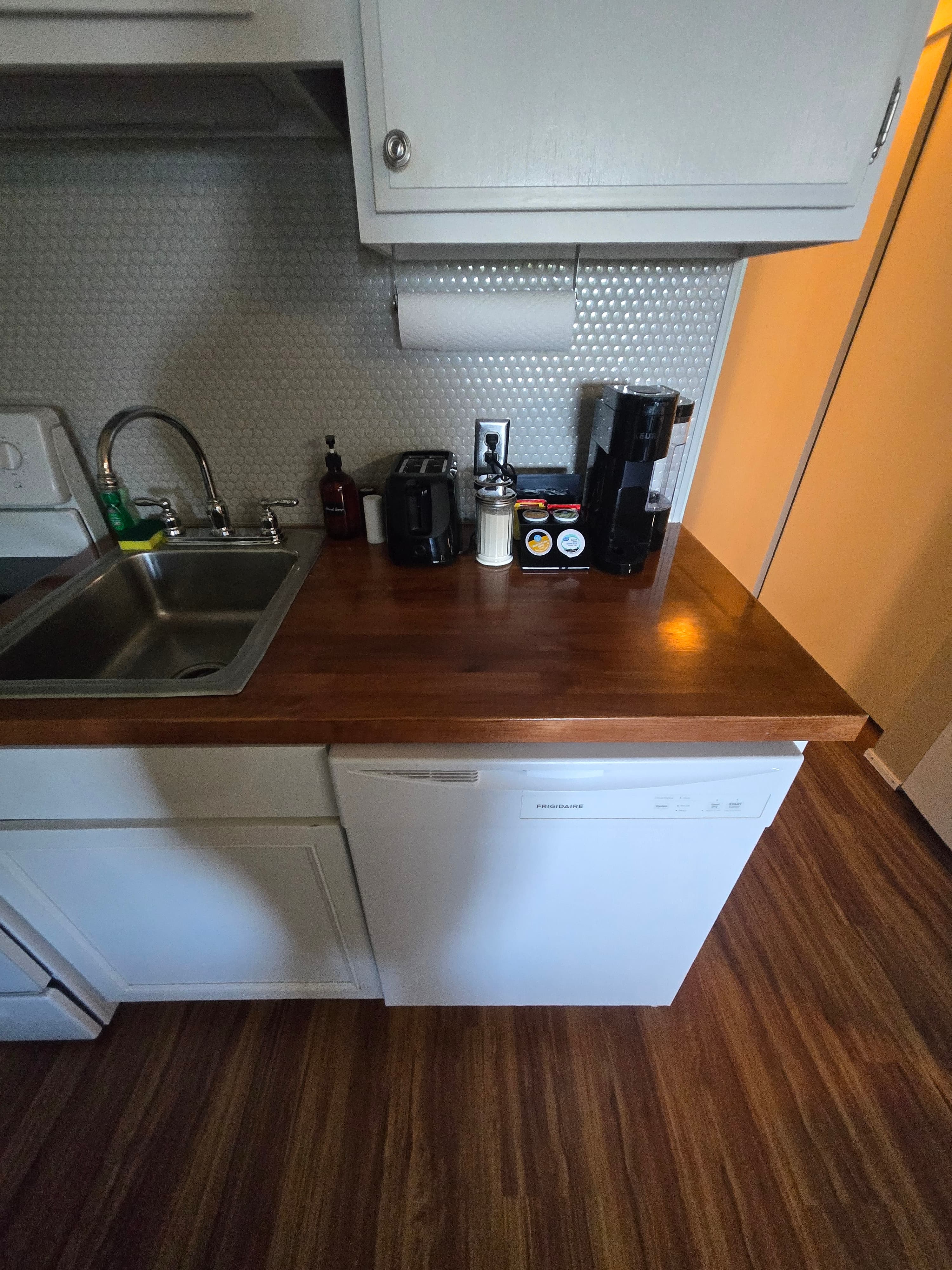 Dishwasher & Coffee Maker
