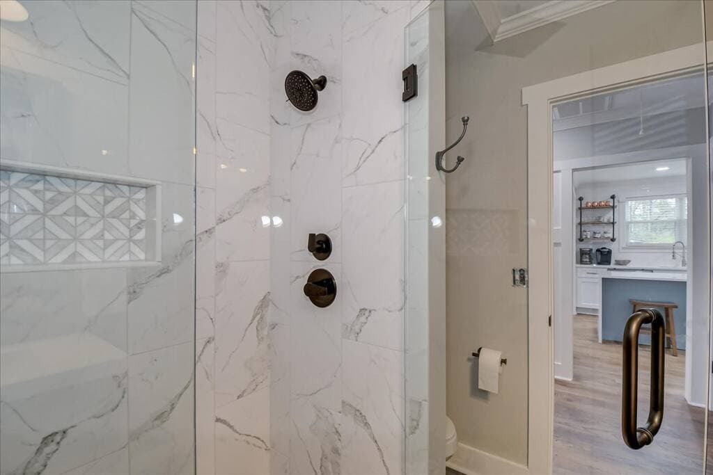 Luxurious Bathroom
