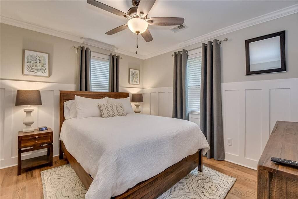 Bedroom #2 (Queen)