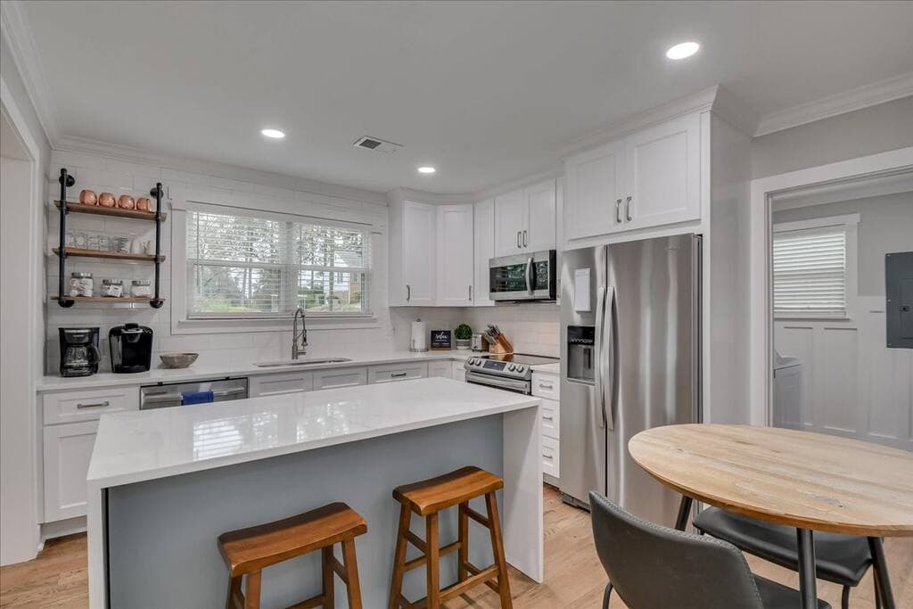 Fully Stocked Kitchen