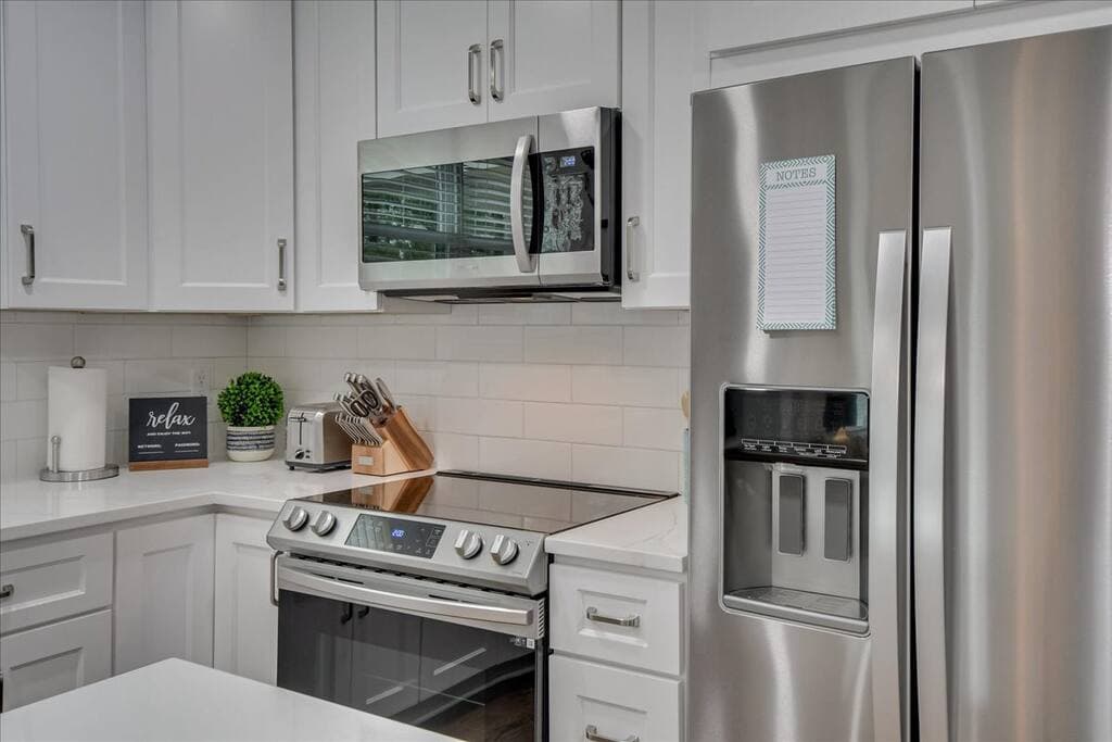 Fully Stocked Kitchen