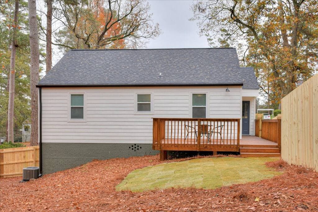 Back Deck with Dining