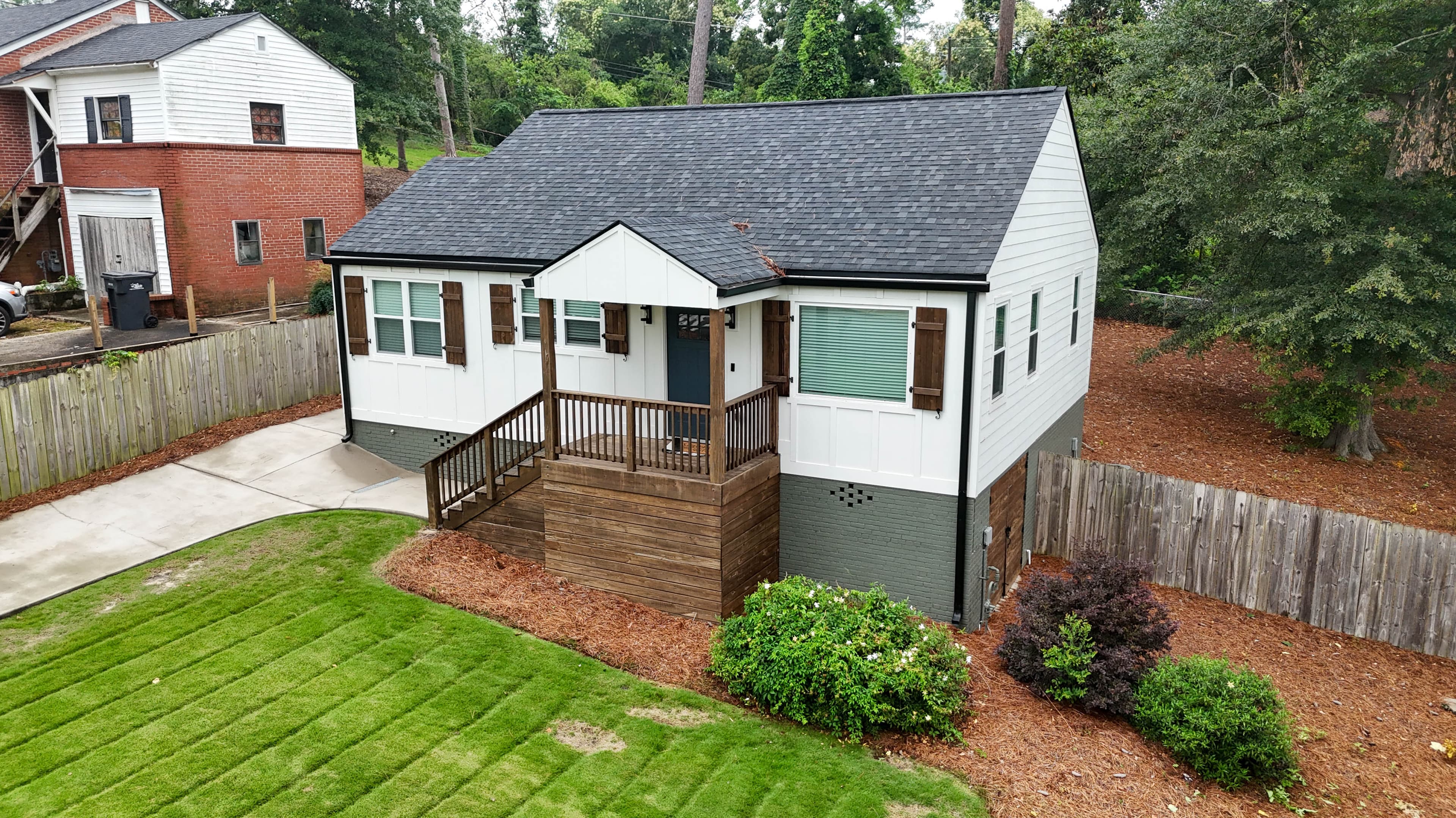 View of yard & parking