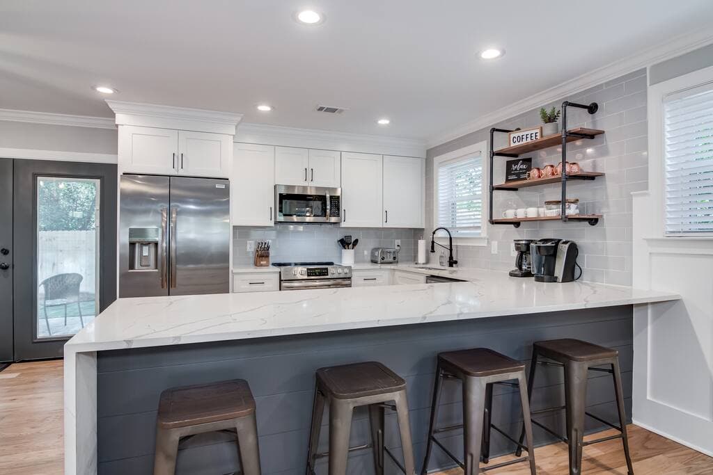 Fully Stocked Kitchen