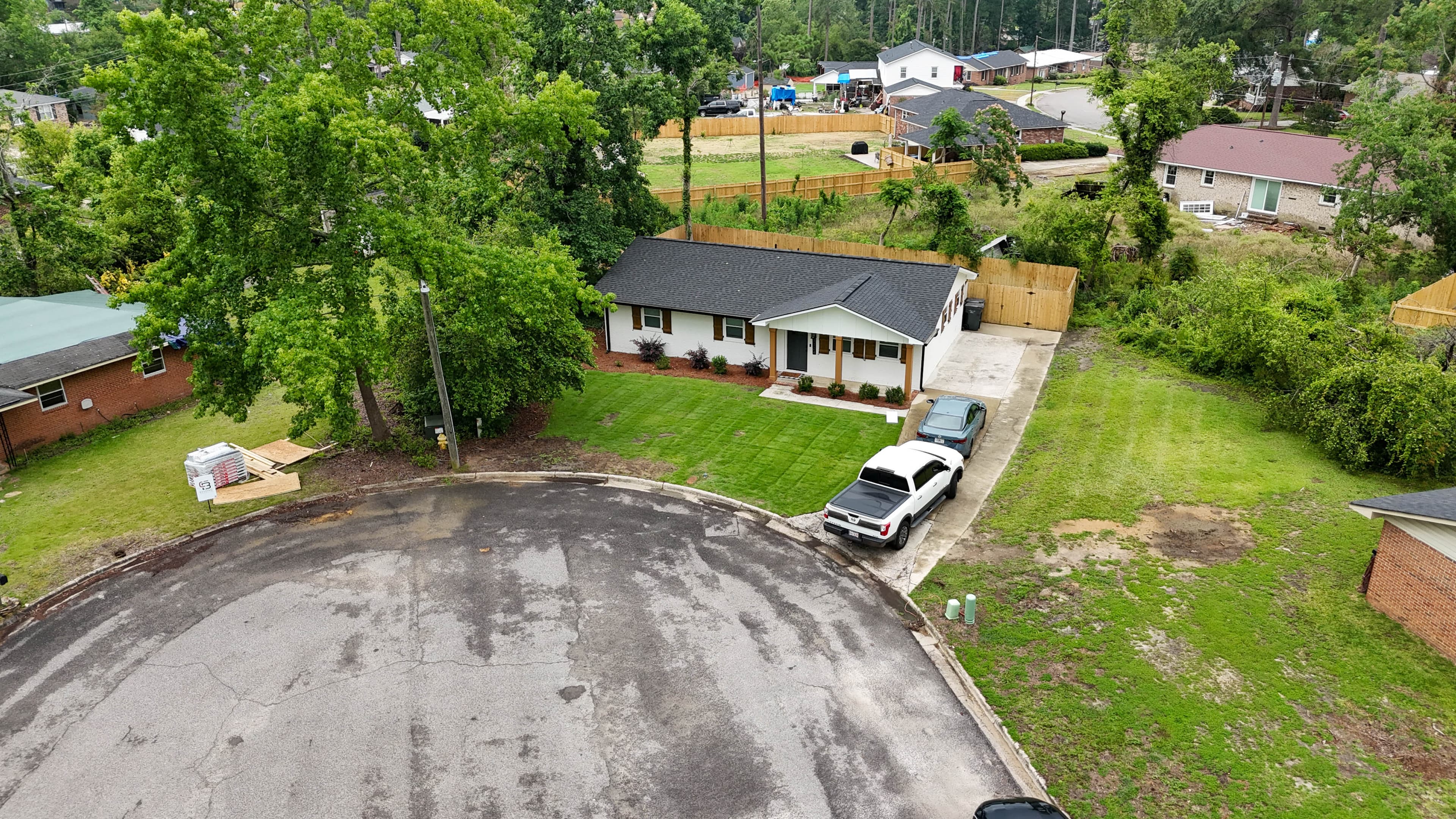 Driveway and Culdesac parking