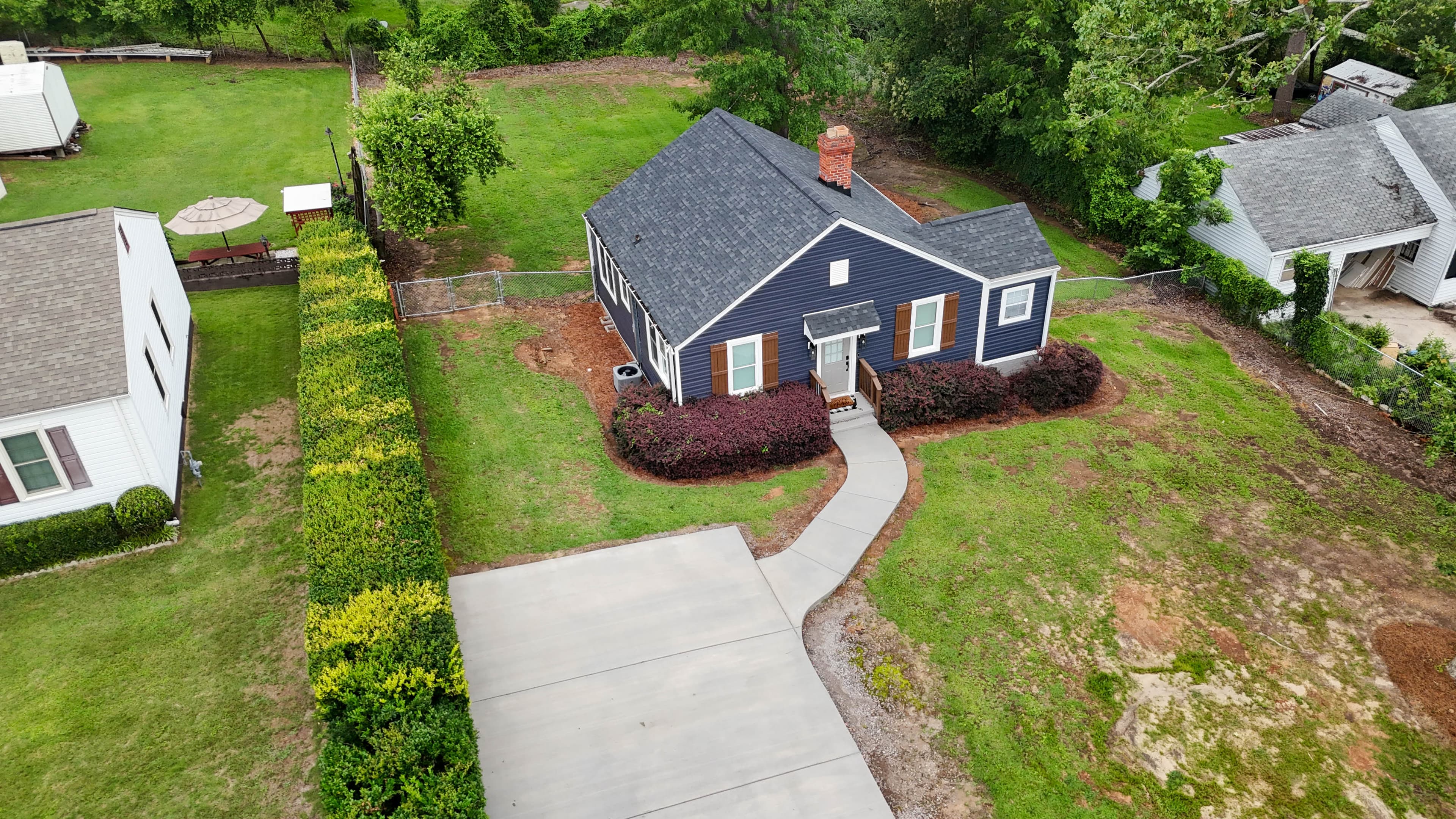 Yard and parking