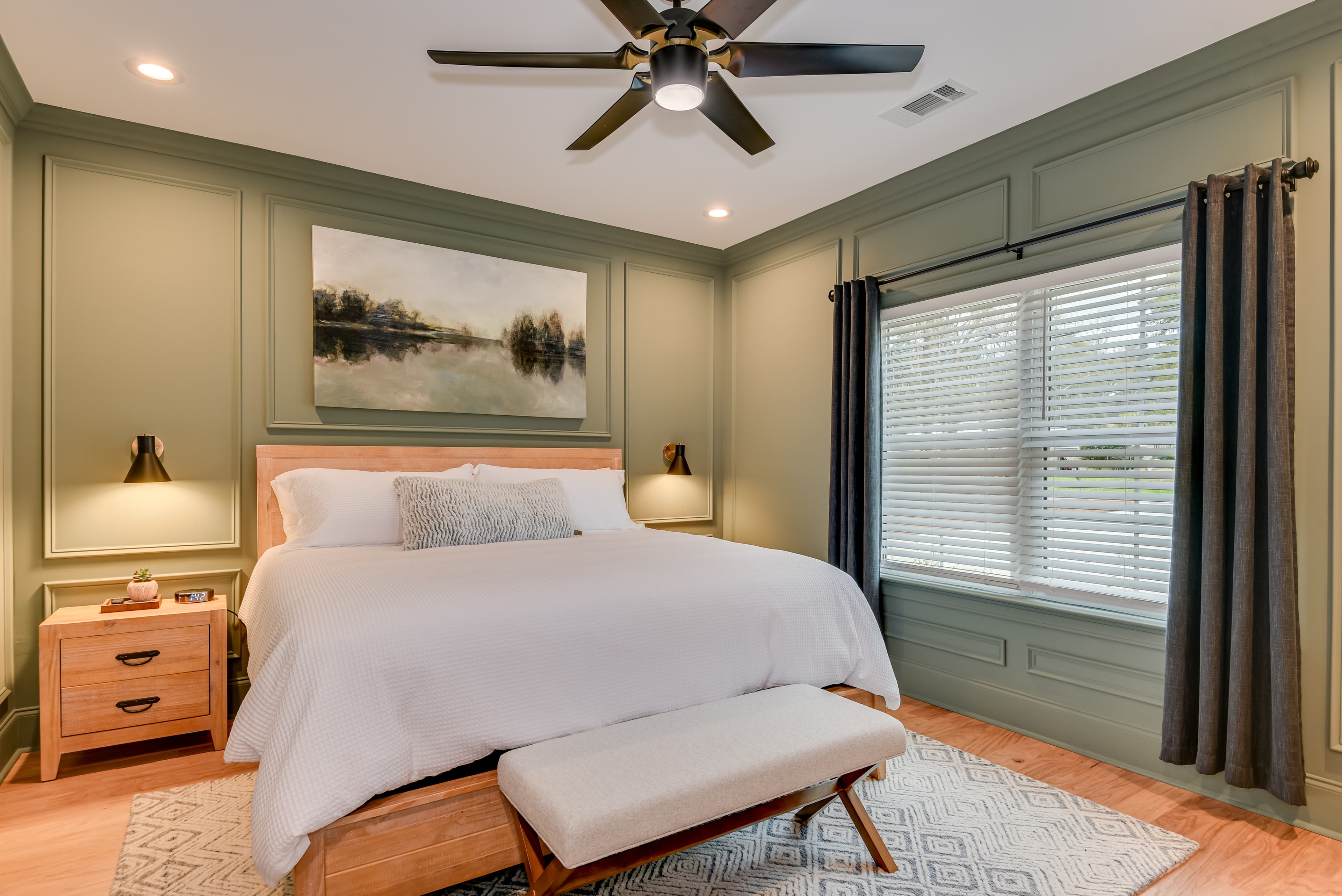 King Bedroom #1