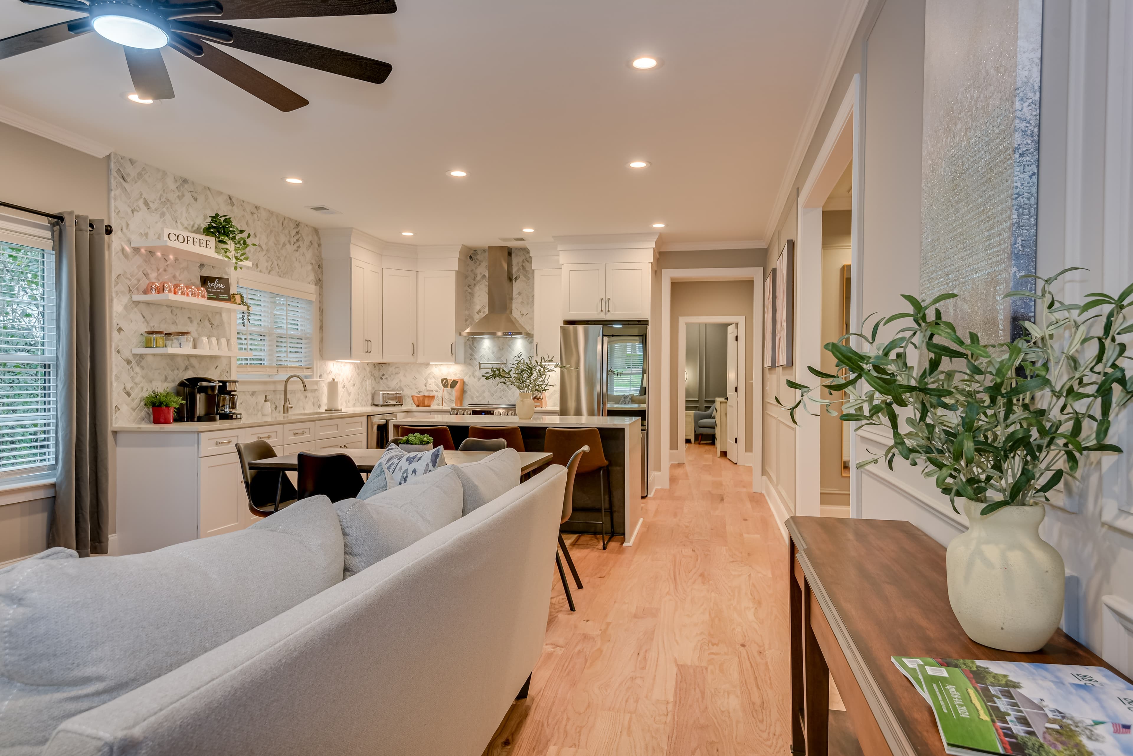 Open Living, Dining & Kitchen Area