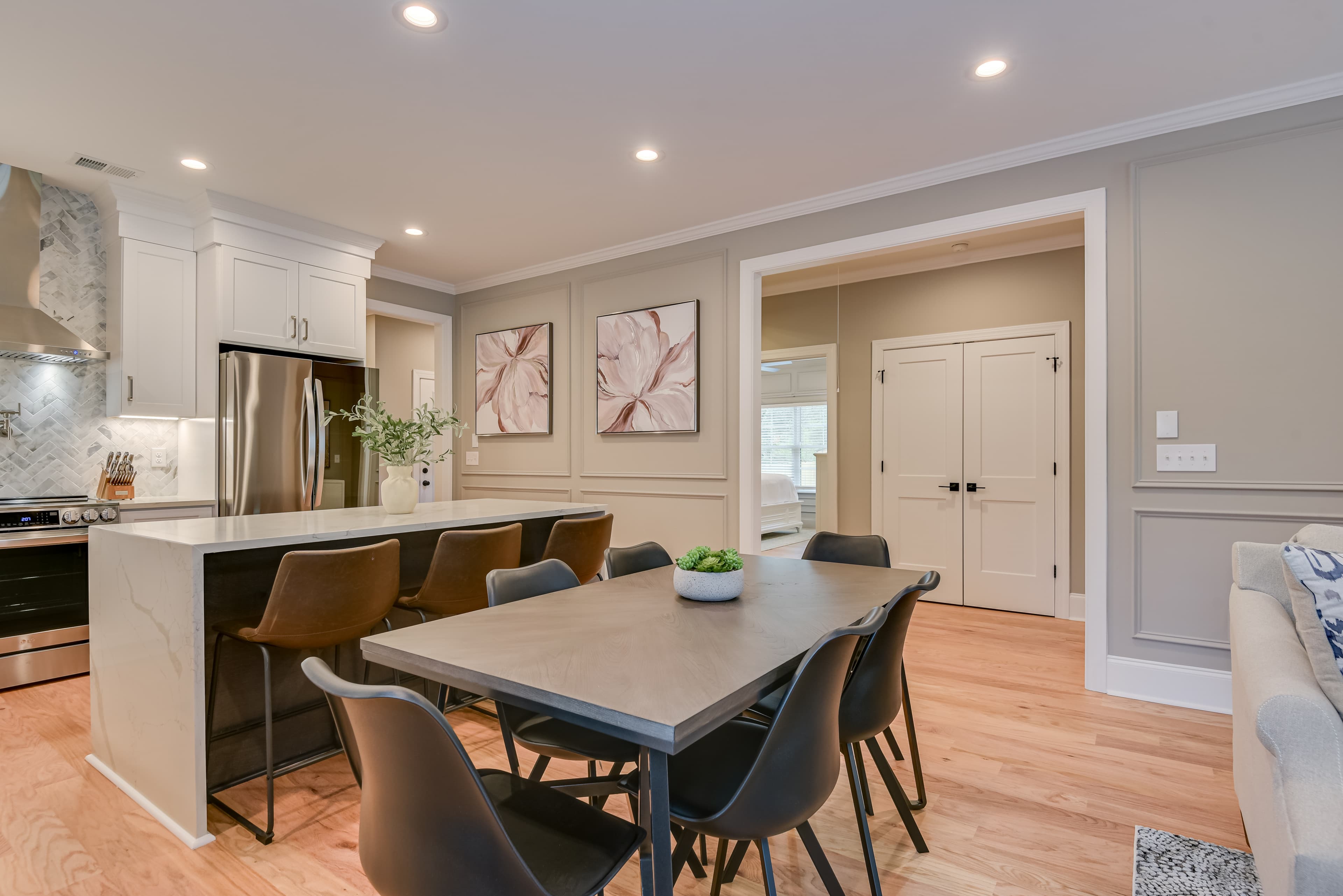 Open Living, Dining & Kitchen Area