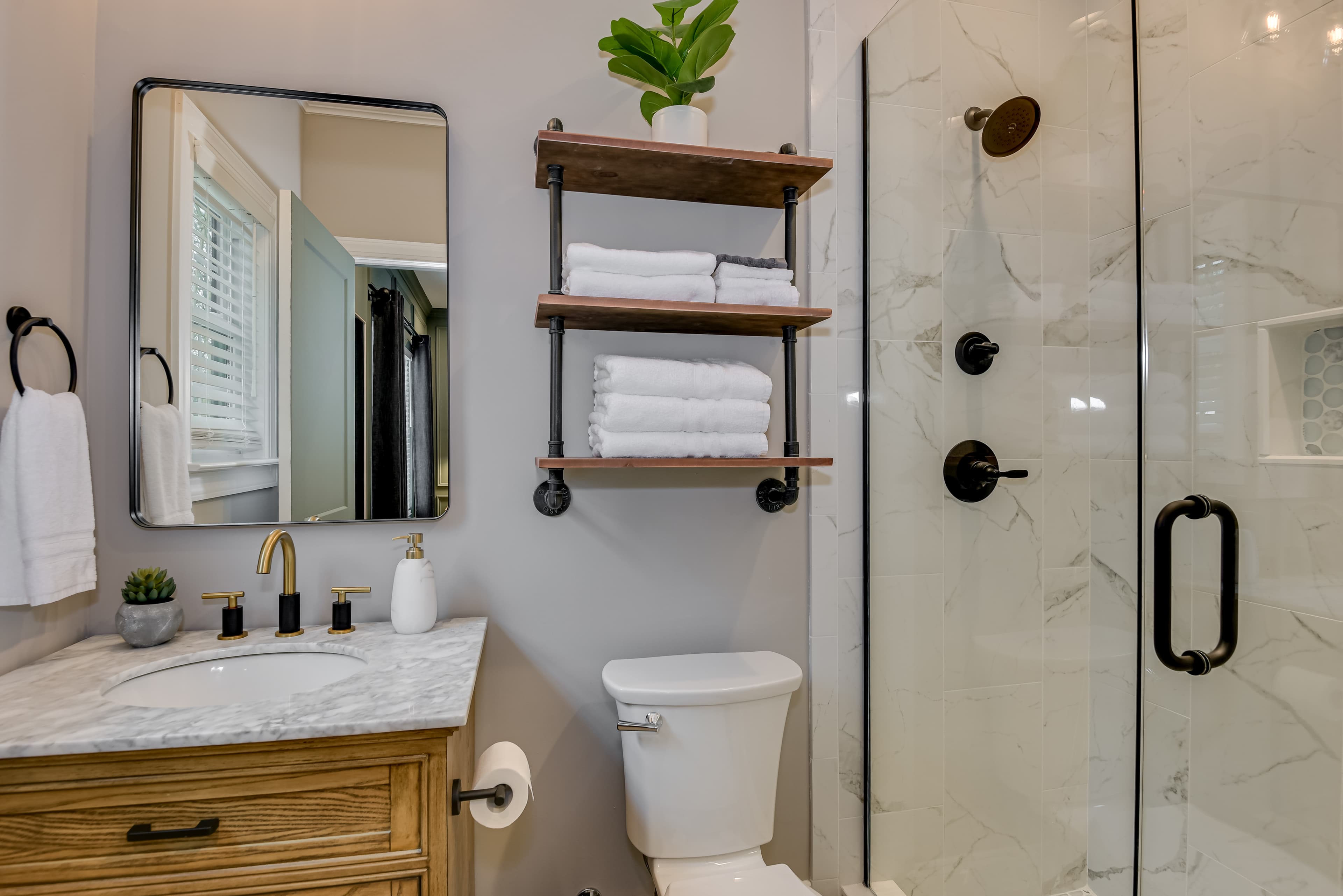 King Bedroom #1 - Bathroom