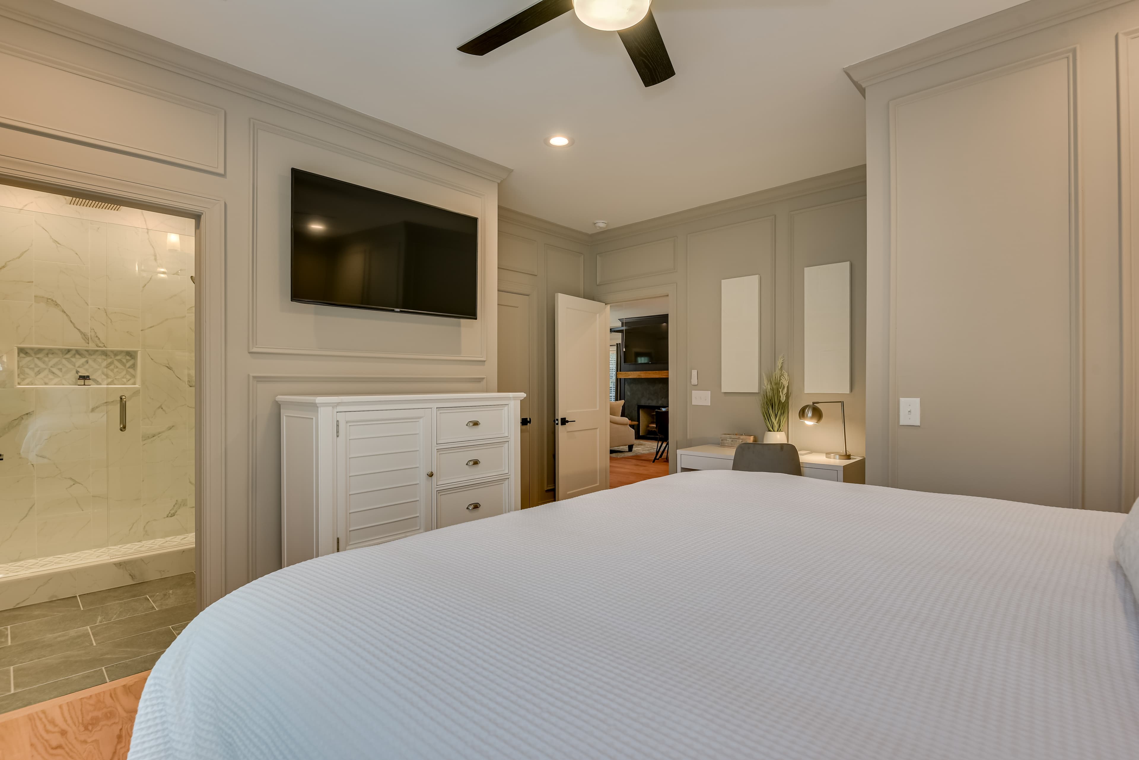 King Bedroom #2