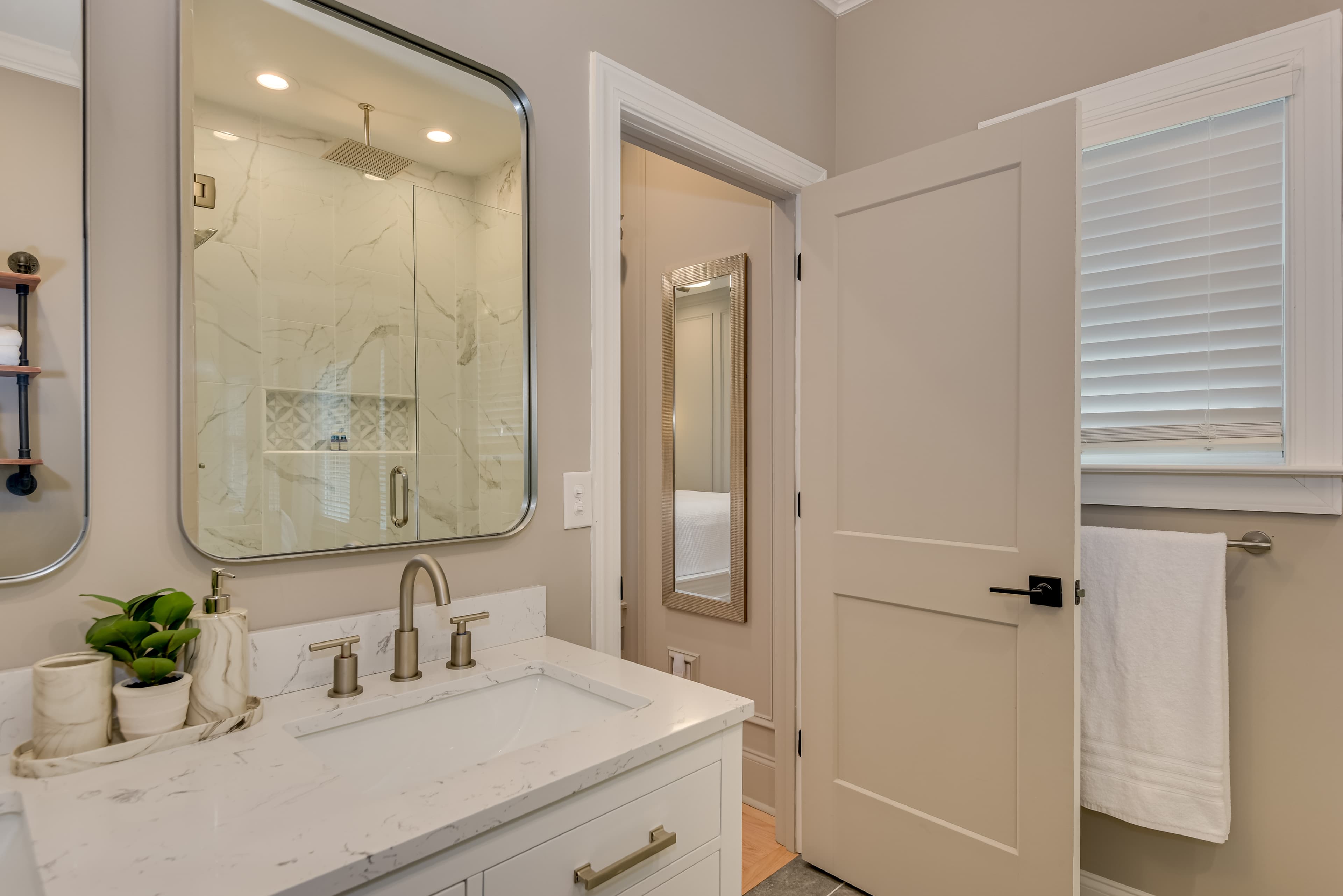 King Bedroom #2 - Bathroom