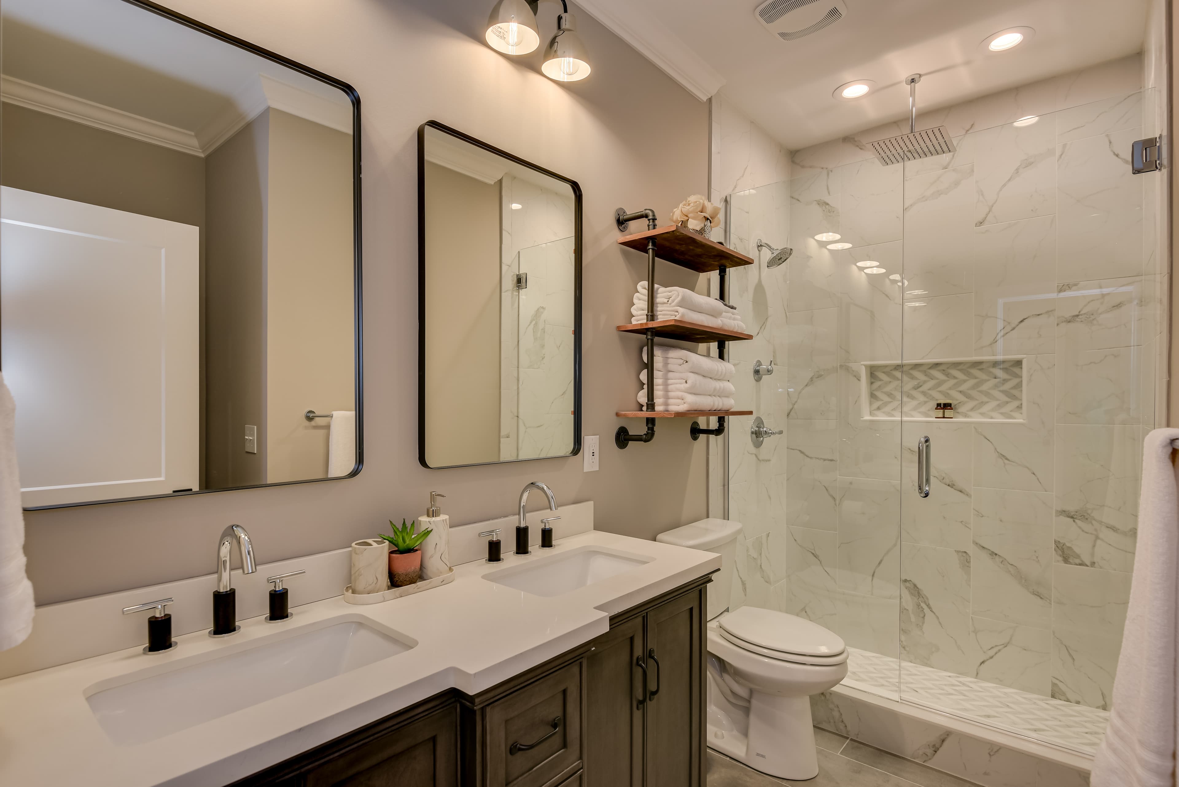 King Bedroom #3 - Bathroom