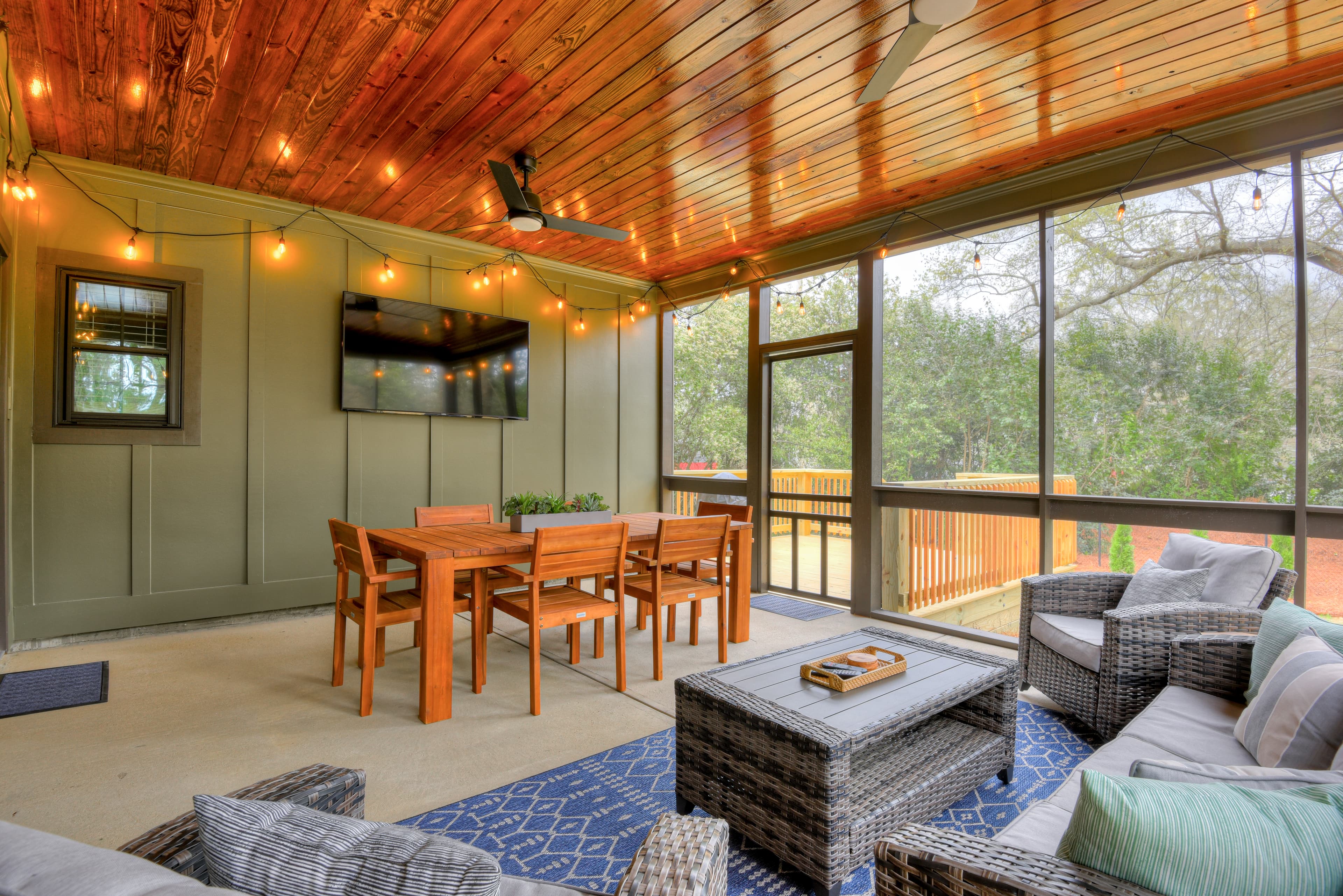 Screened-In Back Porch