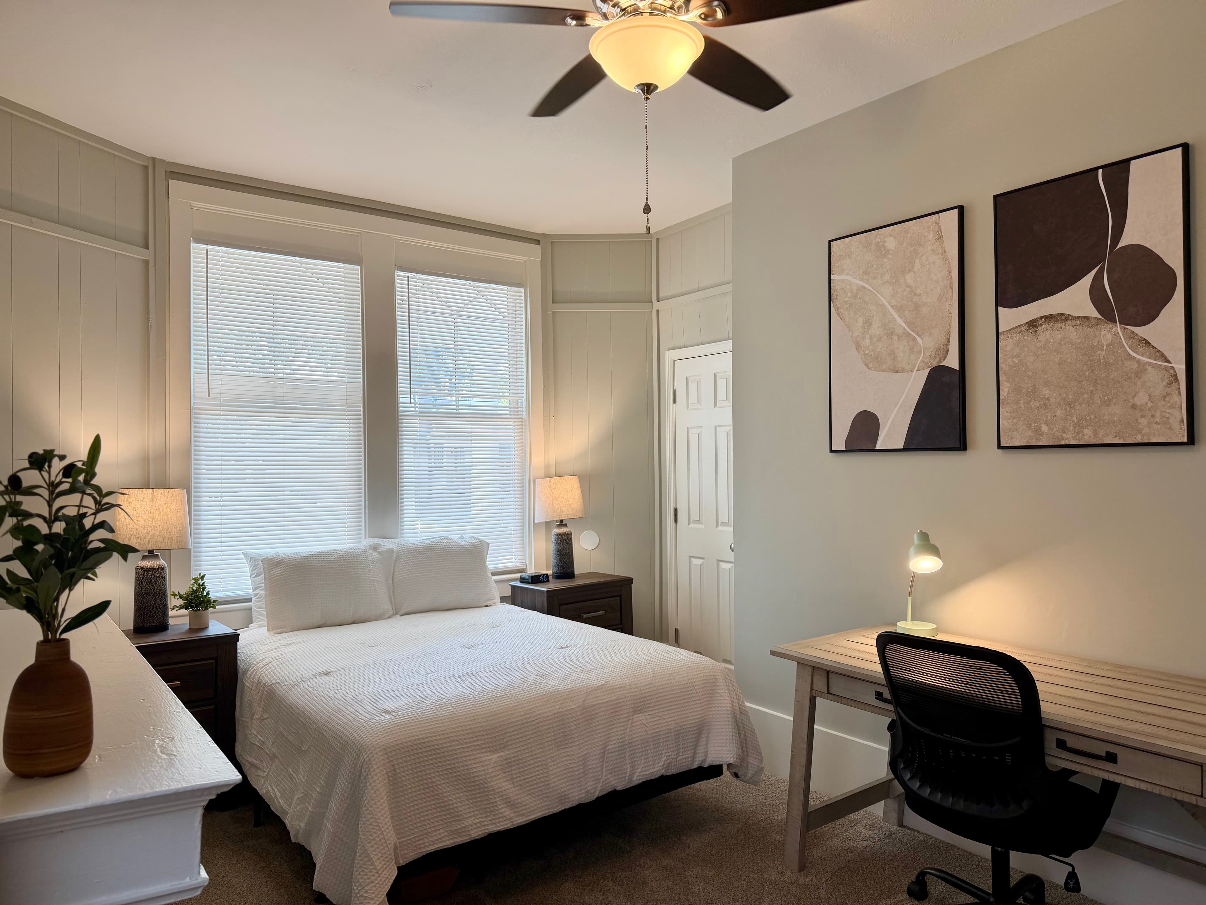 Queen Bedroom #2