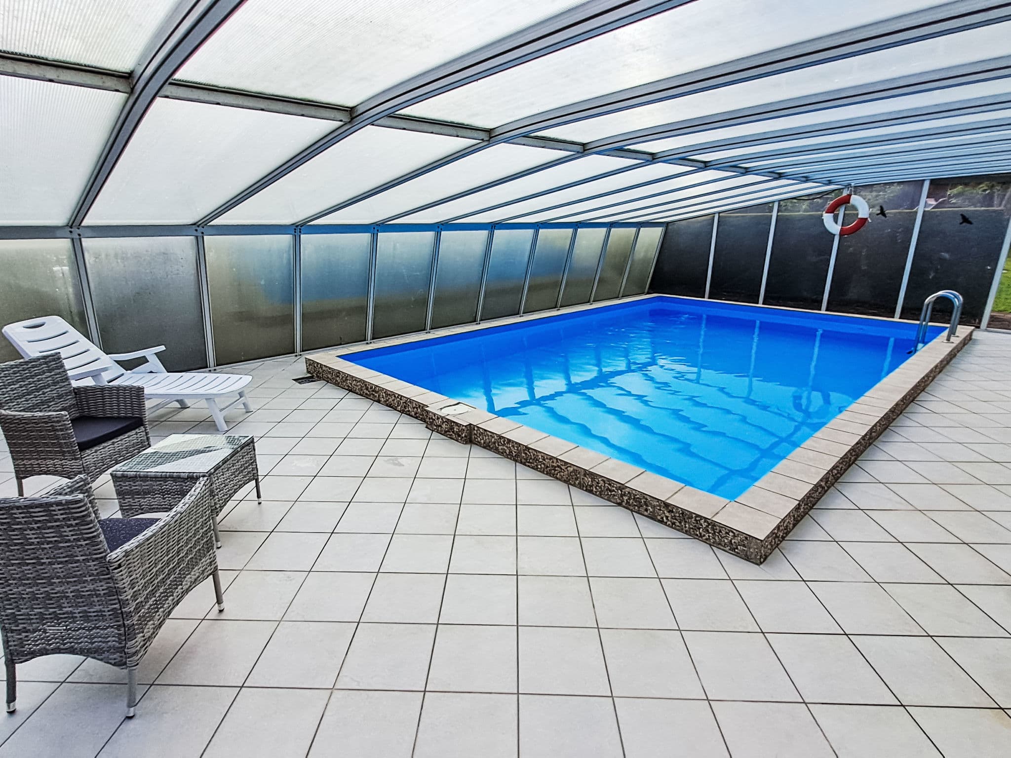 Pool Indoor