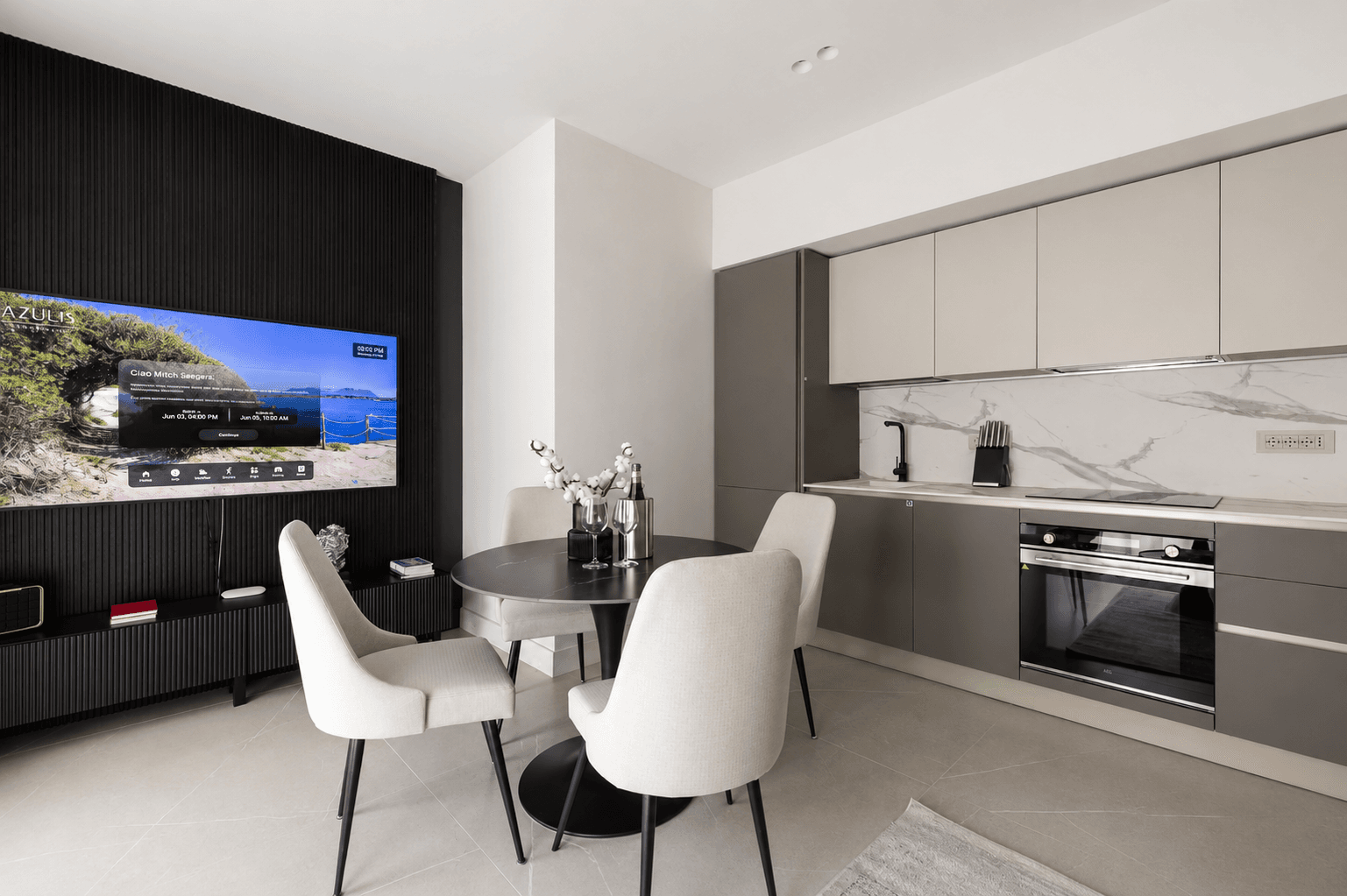 AZULIS DelleTerme Suites Dining area with smart TV and fitted kitchen by RENTAL12
