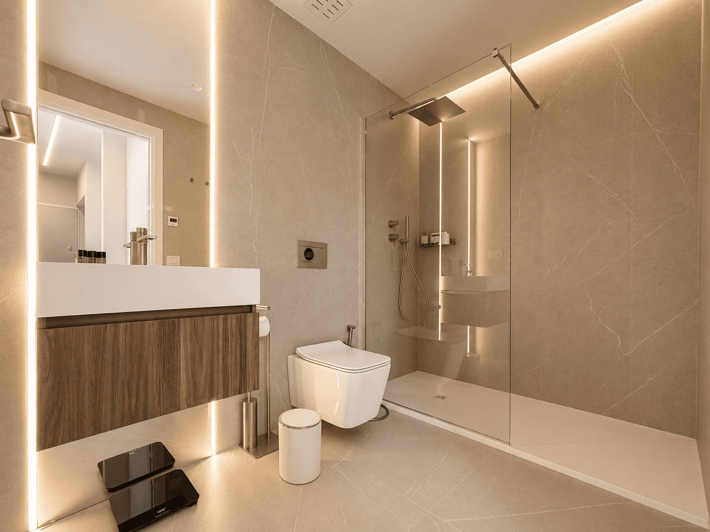 AZULIS DelleTerme Suites Modern bathroom with walk in rain shower and WC by RENTAL12