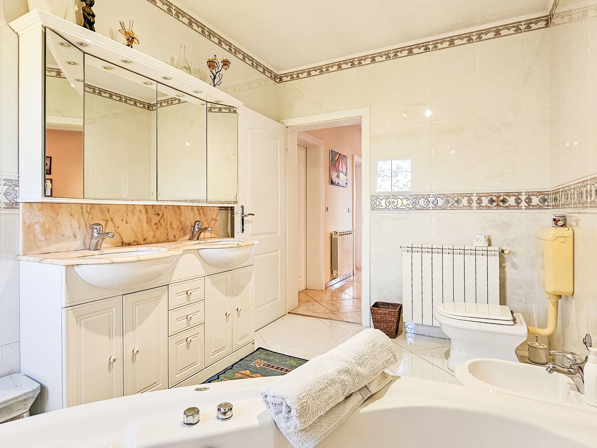 Bathroom / Wellness