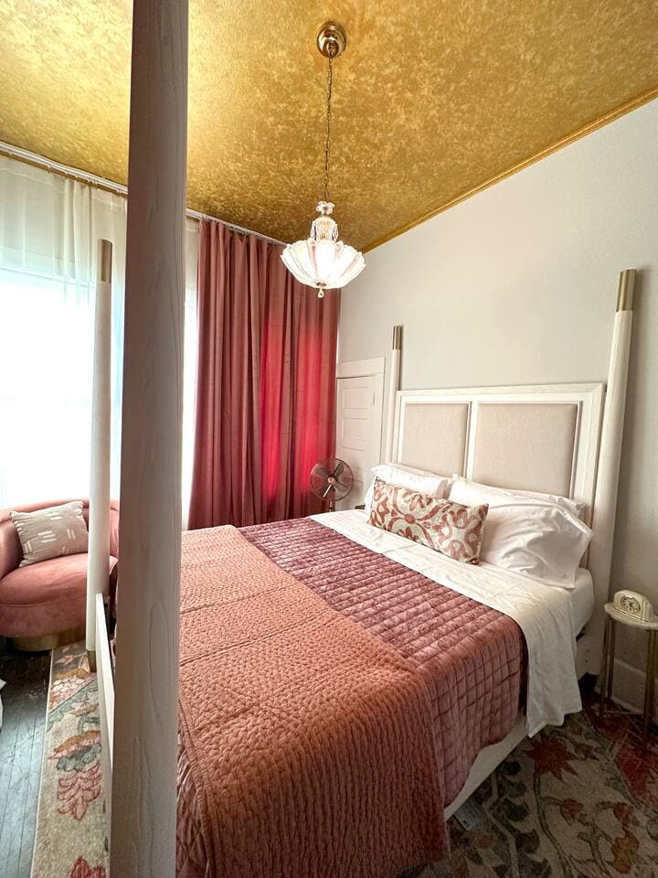 Gallery Image 14