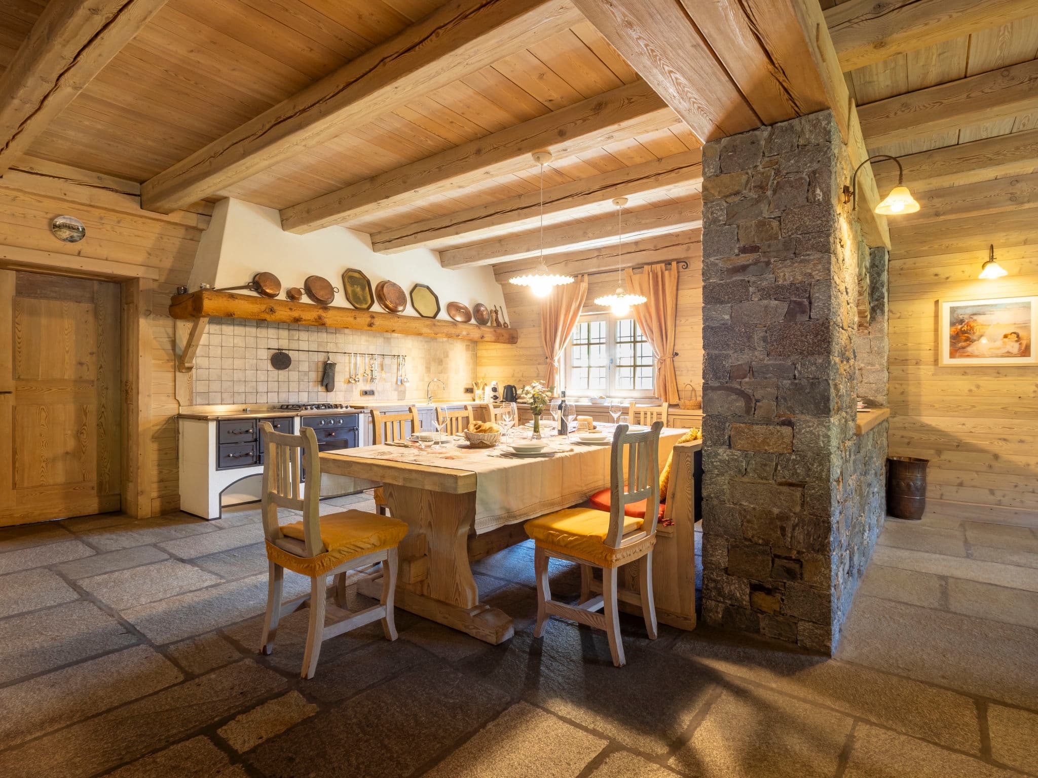 Kitchen / Dining Room