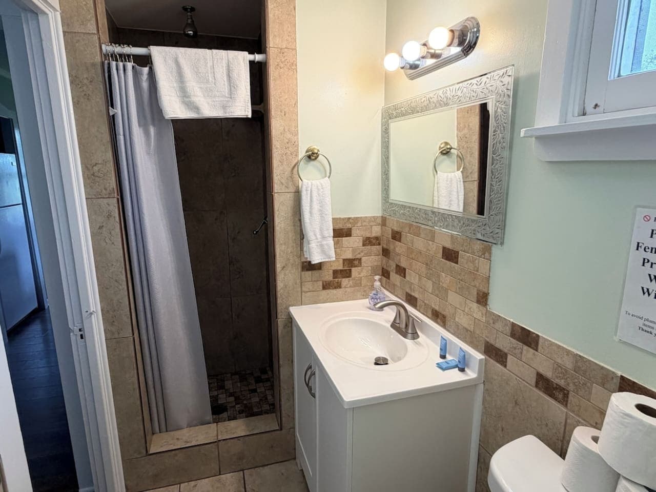 Gallery Image 15