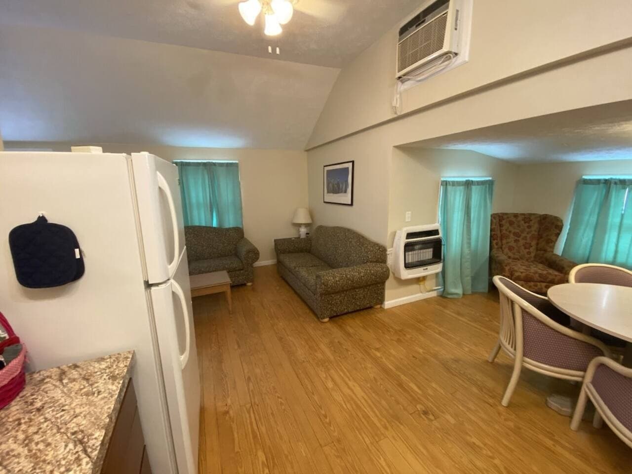 Gallery Image 12
