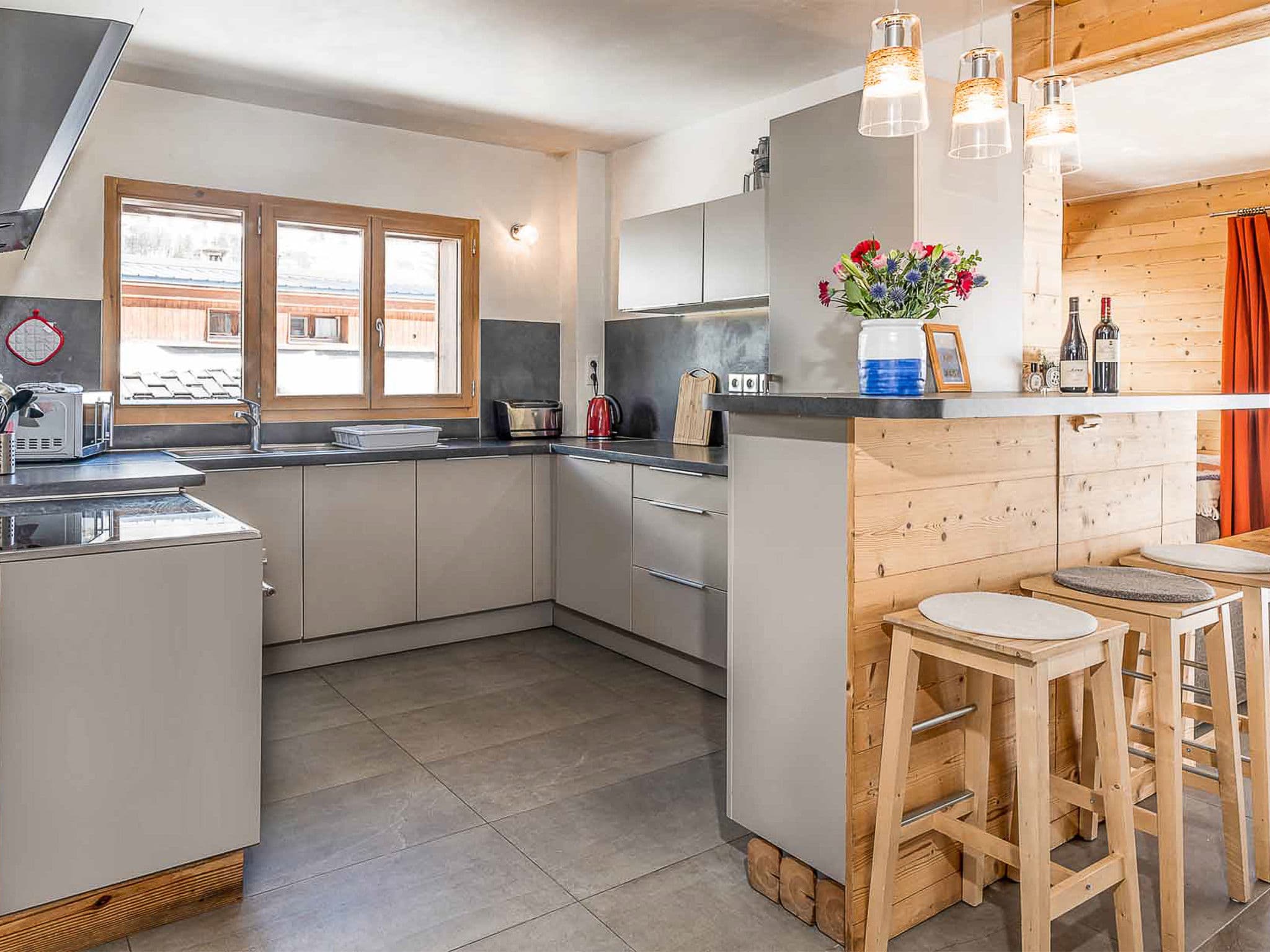 Kitchen / Dining Room