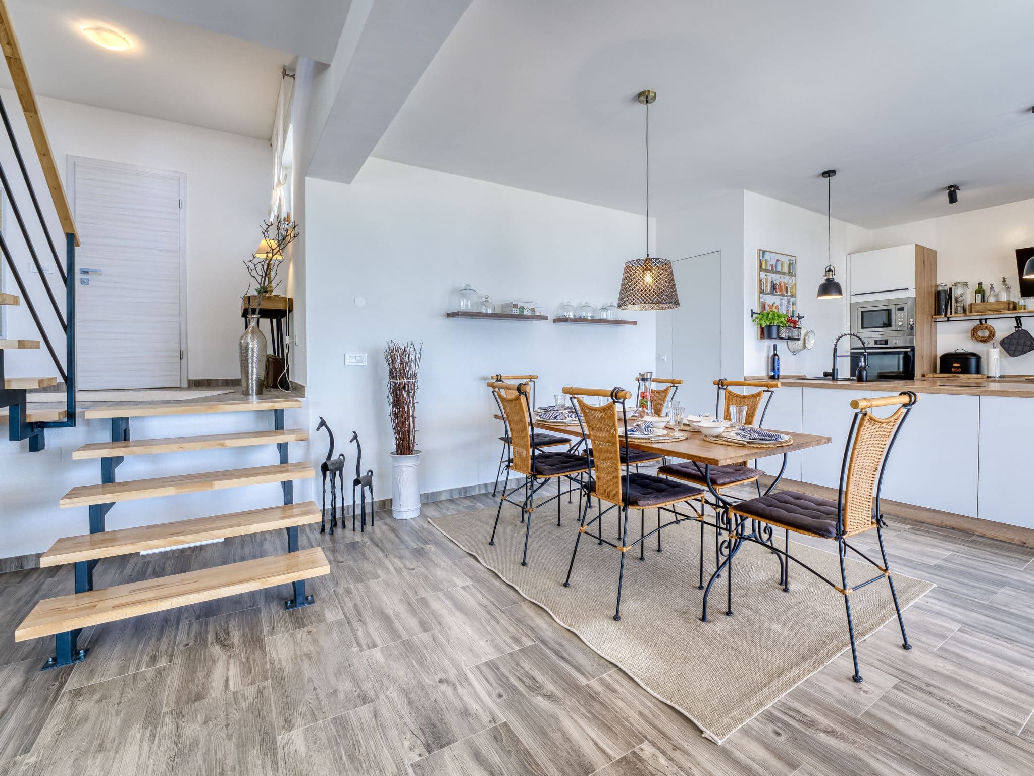 Kitchen / Dining Room