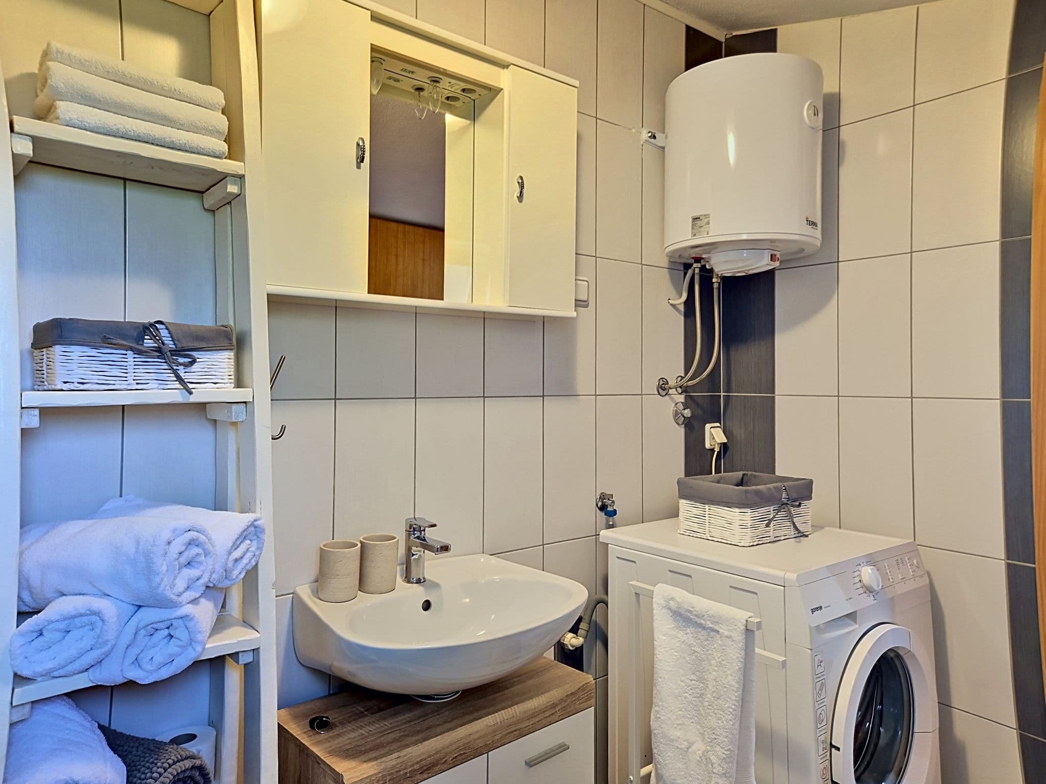 Bathroom / Wellness