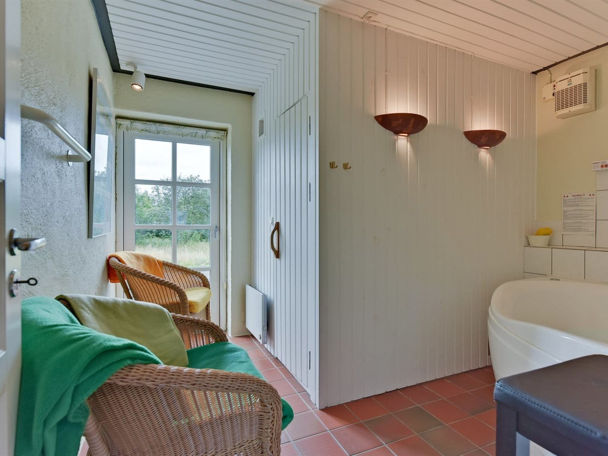 Bathroom / Wellness