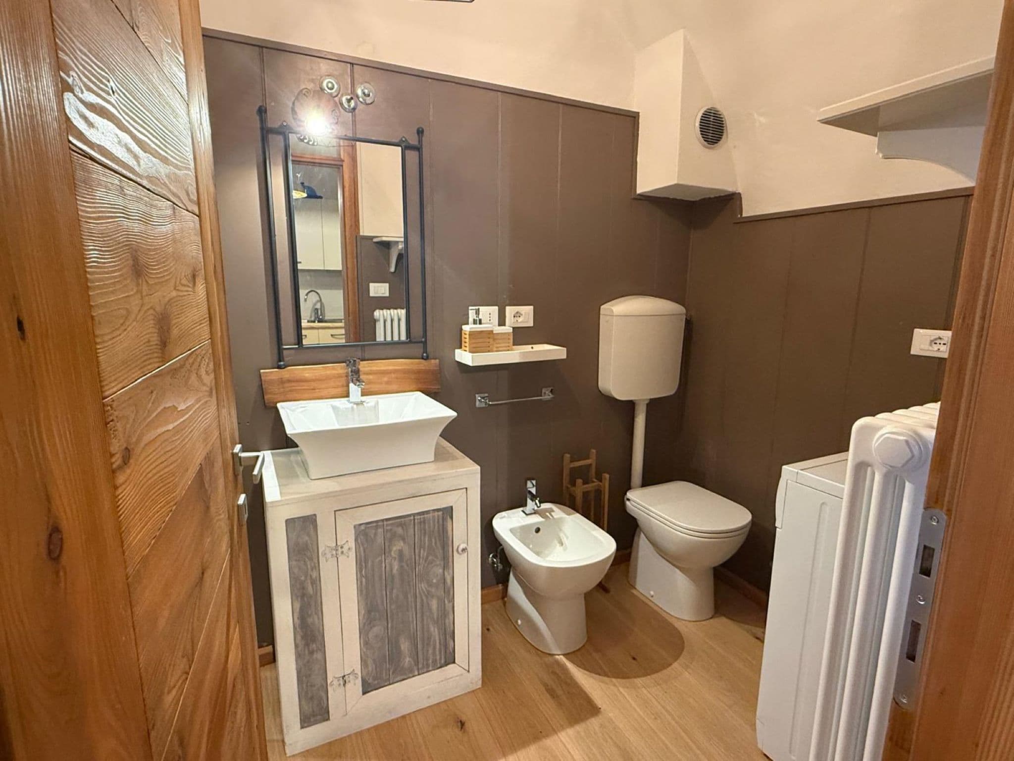 Bathroom / Wellness