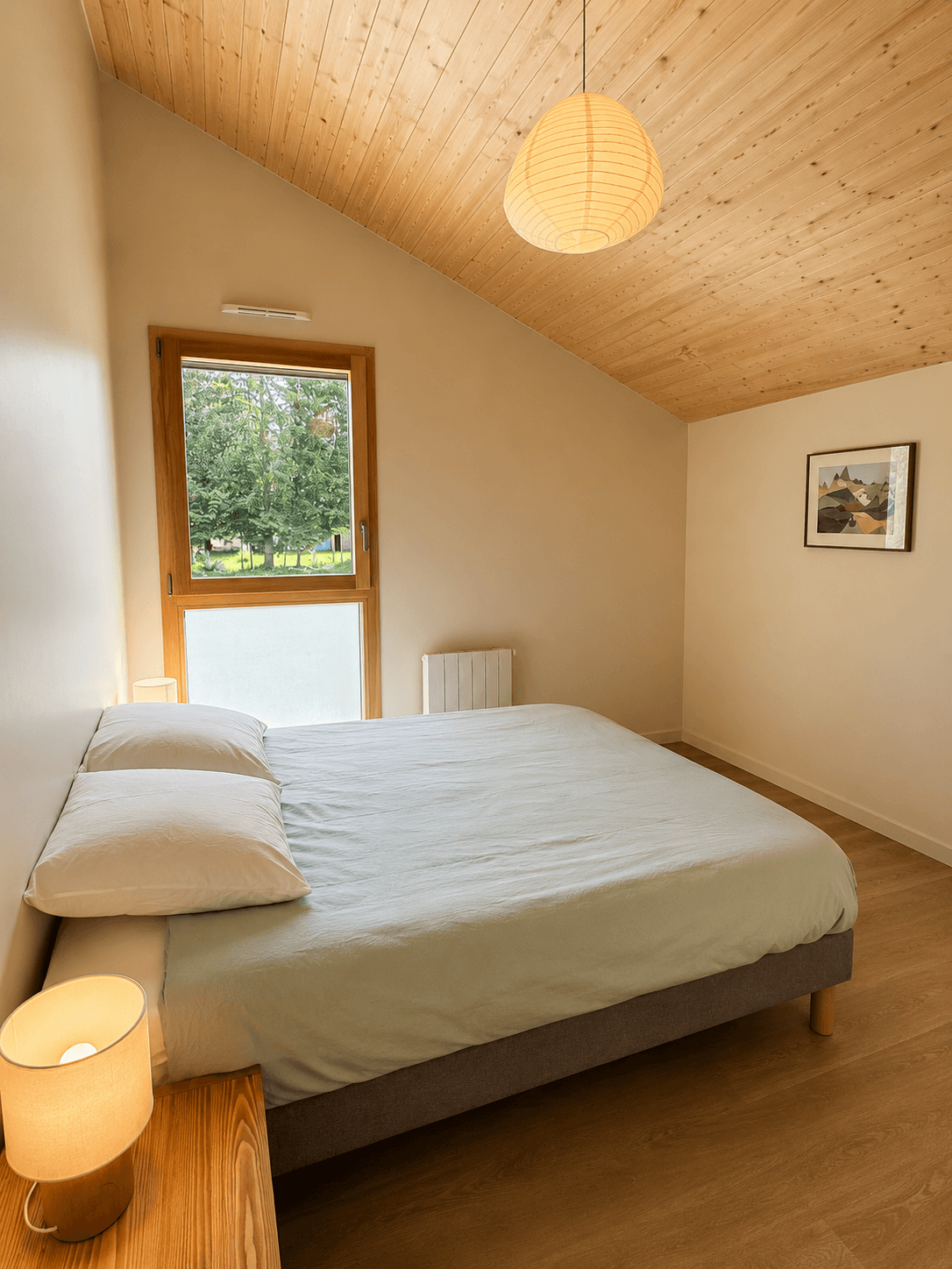 Chambre 3 à l’étage avec 1 lit double 140cm