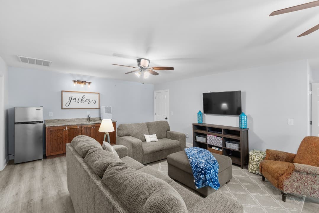 Gallery Image 15