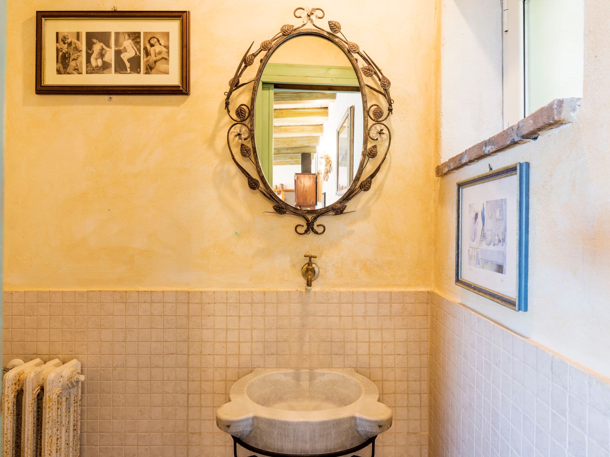 Bathroom / Wellness