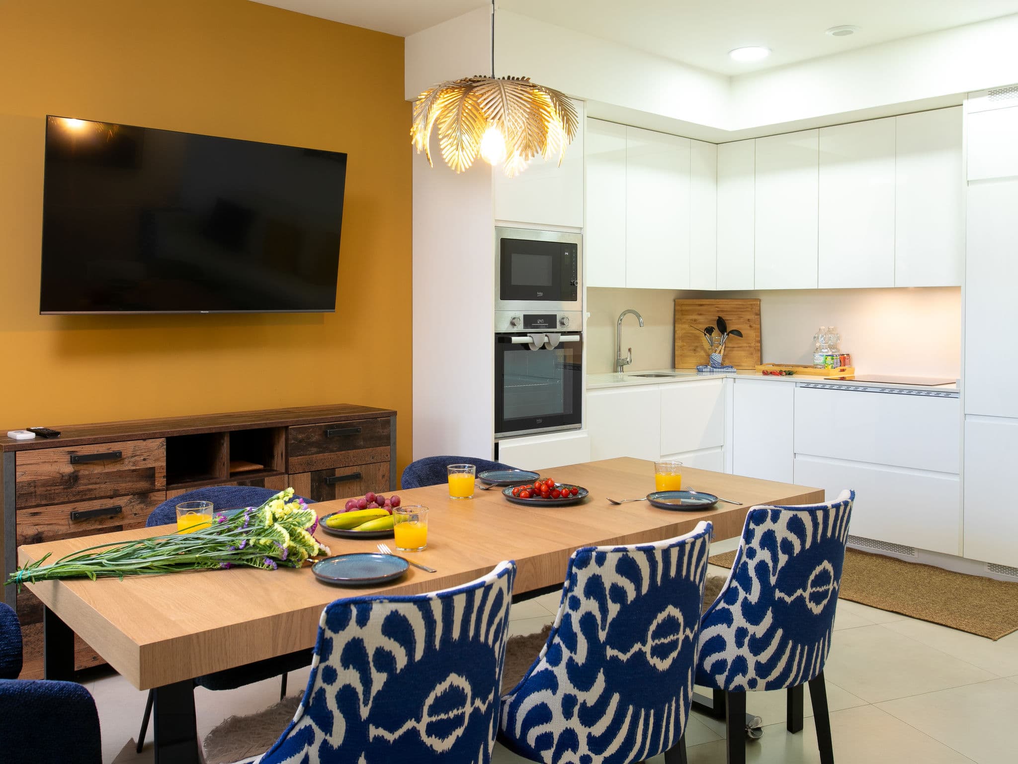 Kitchen / Dining Room