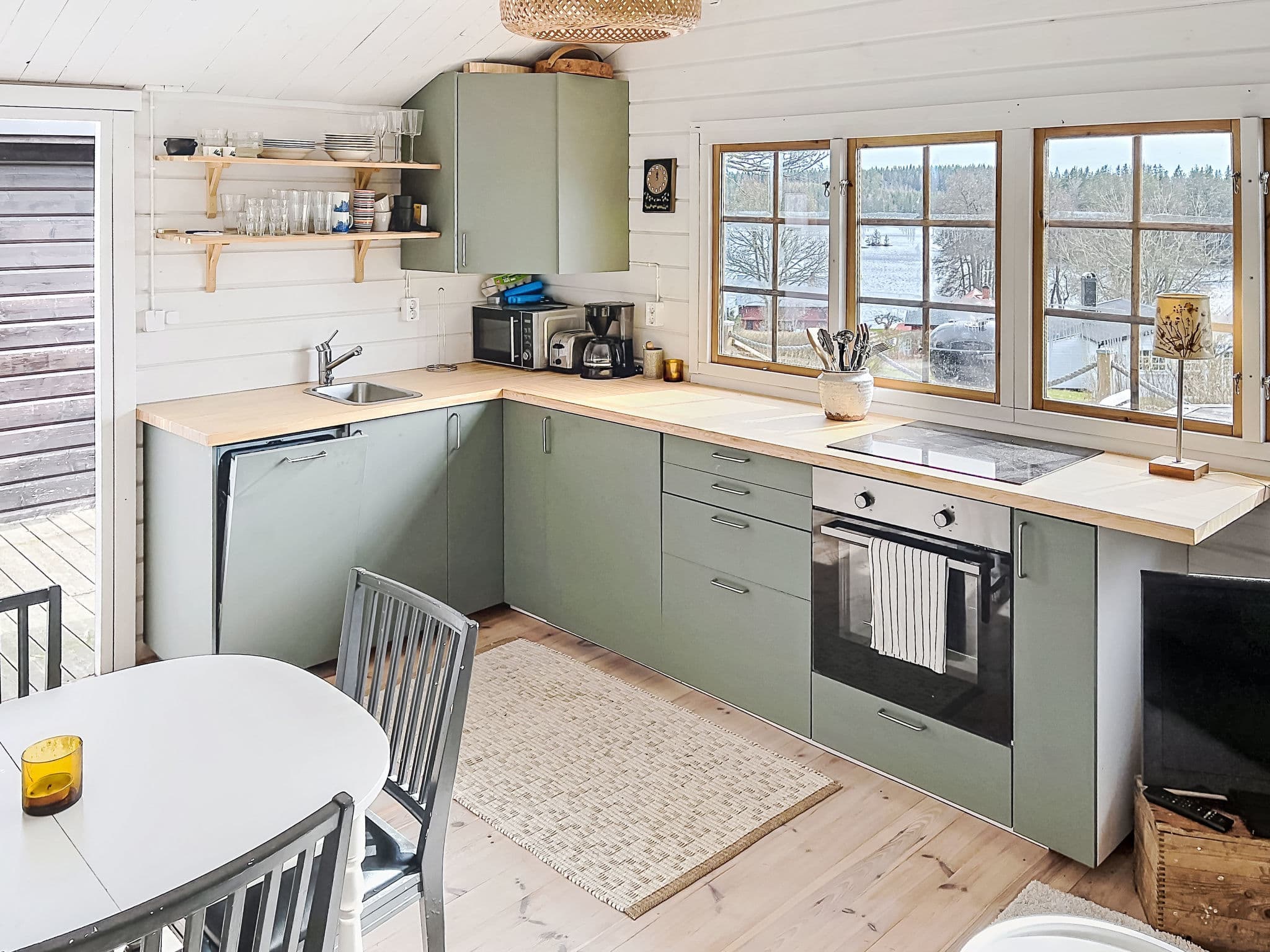 Kitchen / Dining Room