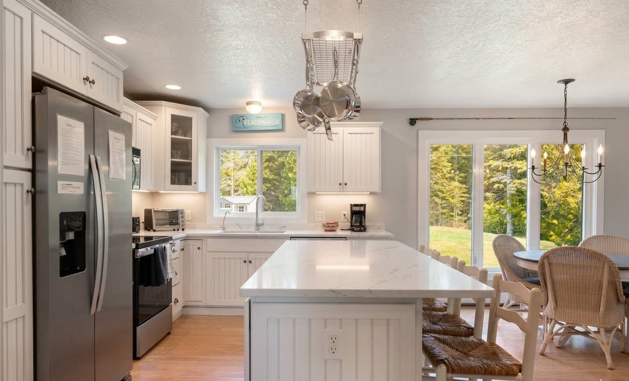 Remodeled kitchen including new Quartz counter tops and backsplash.