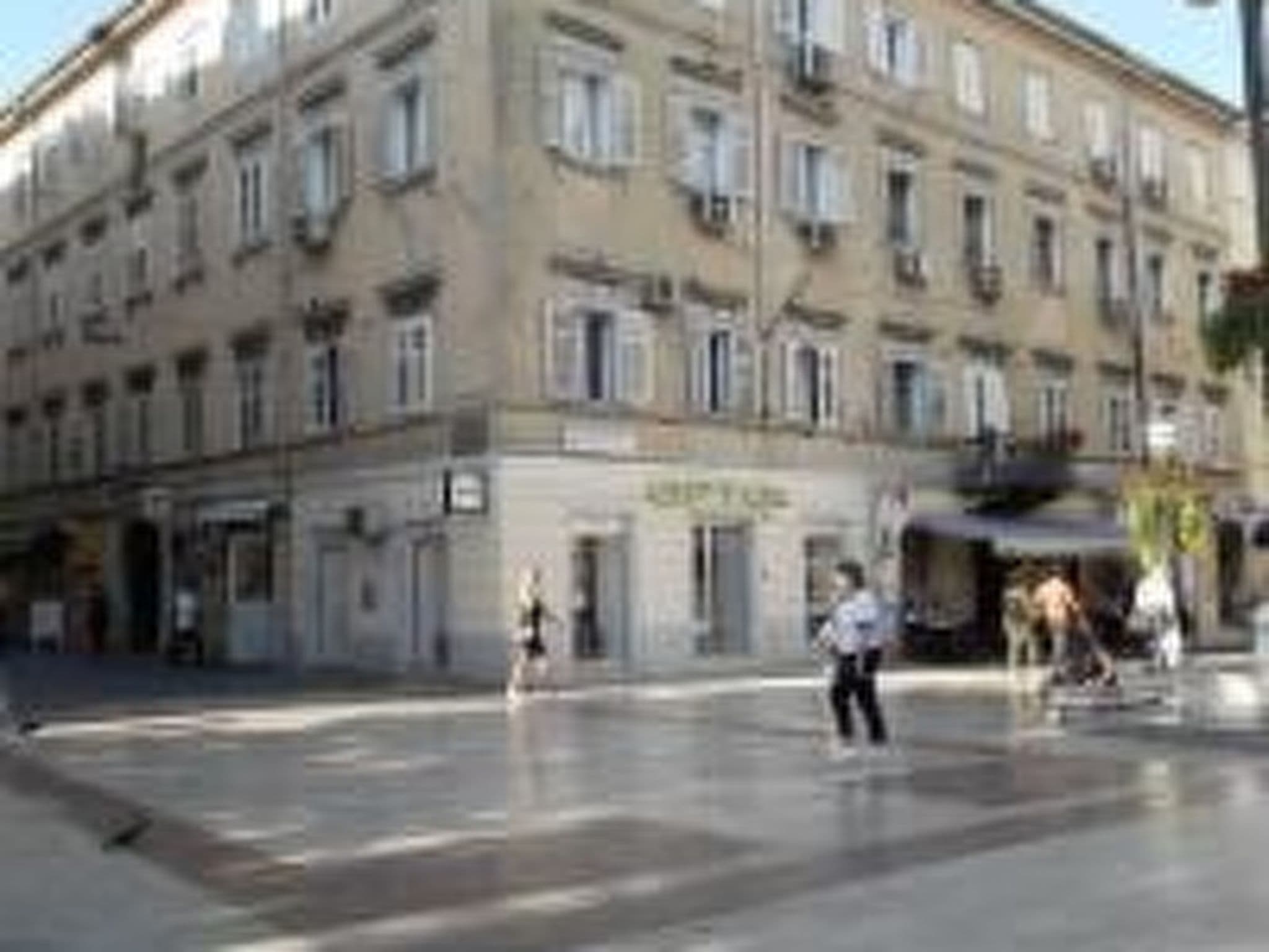 Gallery Image 18