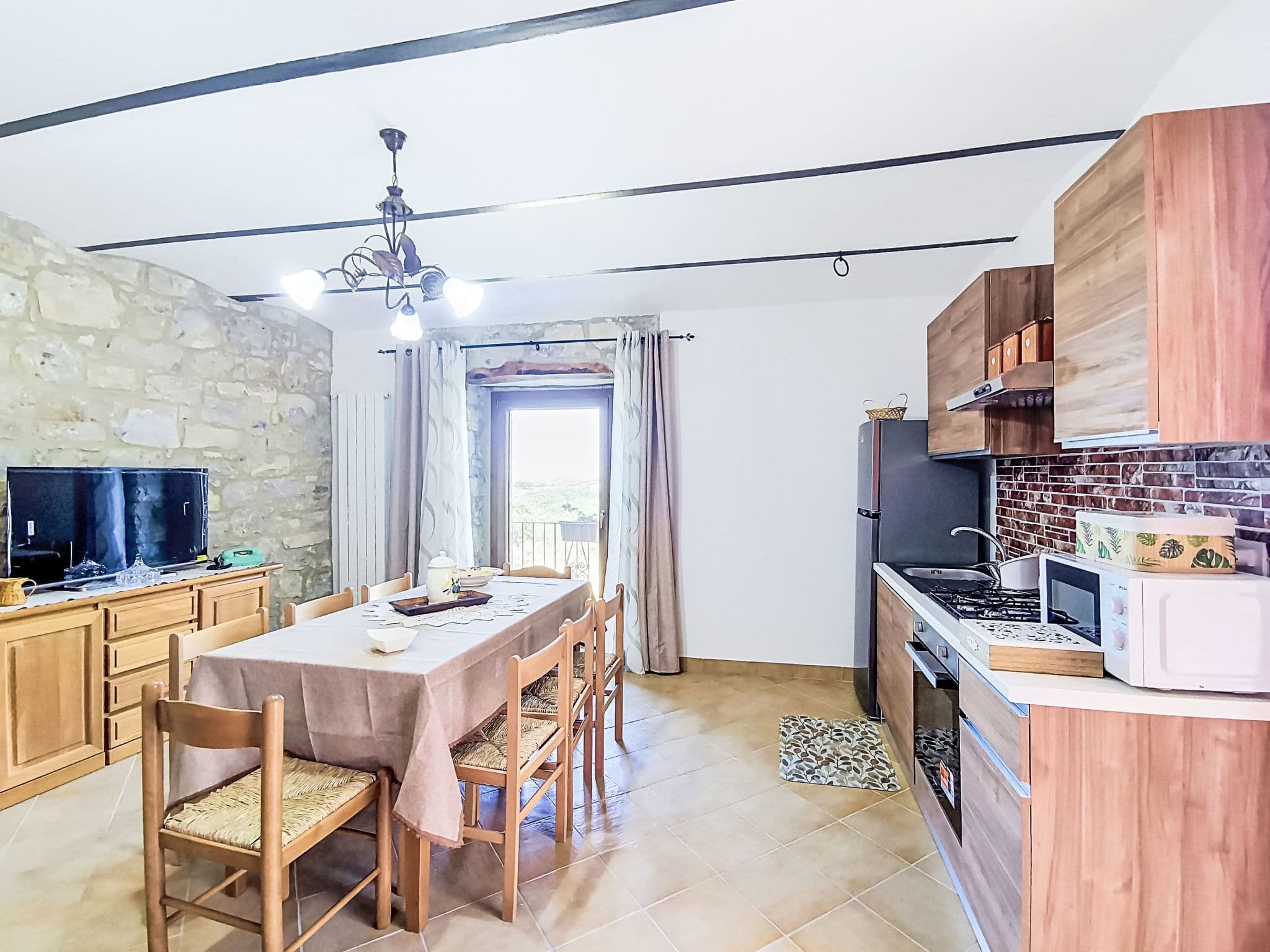 Kitchen / Dining Room