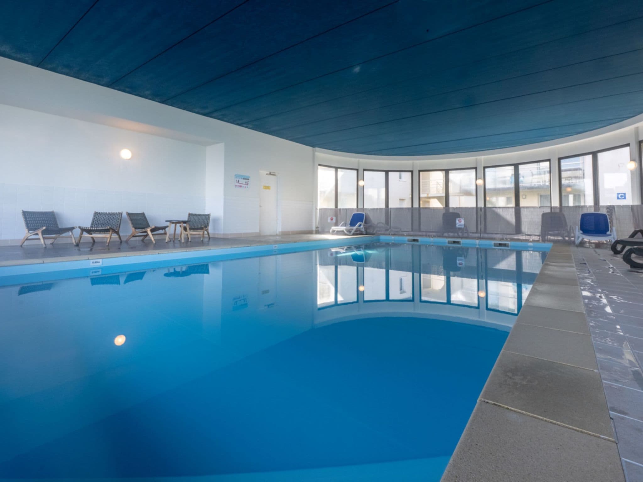 Pool Indoor