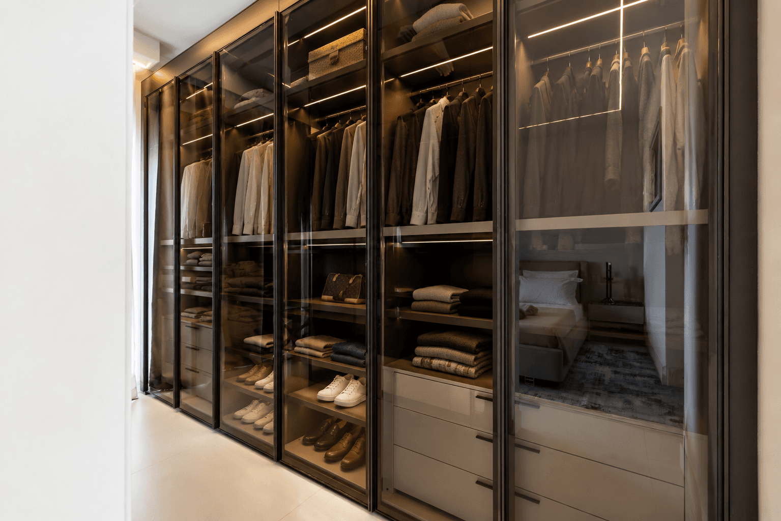 Azulis-villas-aramis-golfo-aranci-smokey-glass-wardrobe-suite-right side