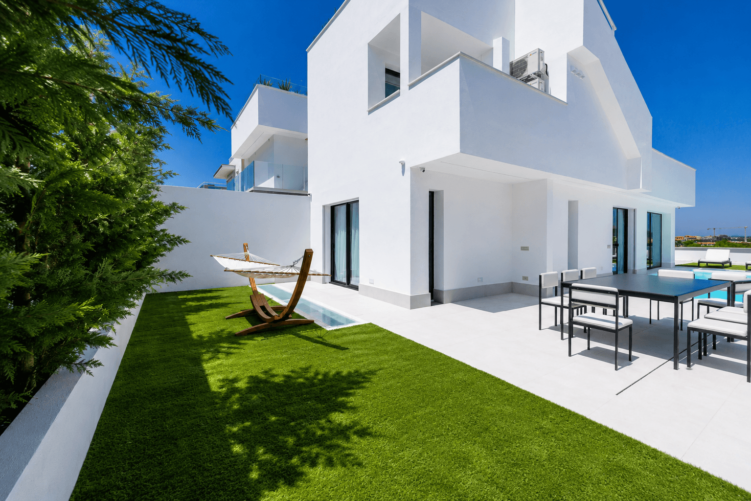 AZULIS Aramis villa RENTAL12 Golfo Aranci garden patio private pool exterior