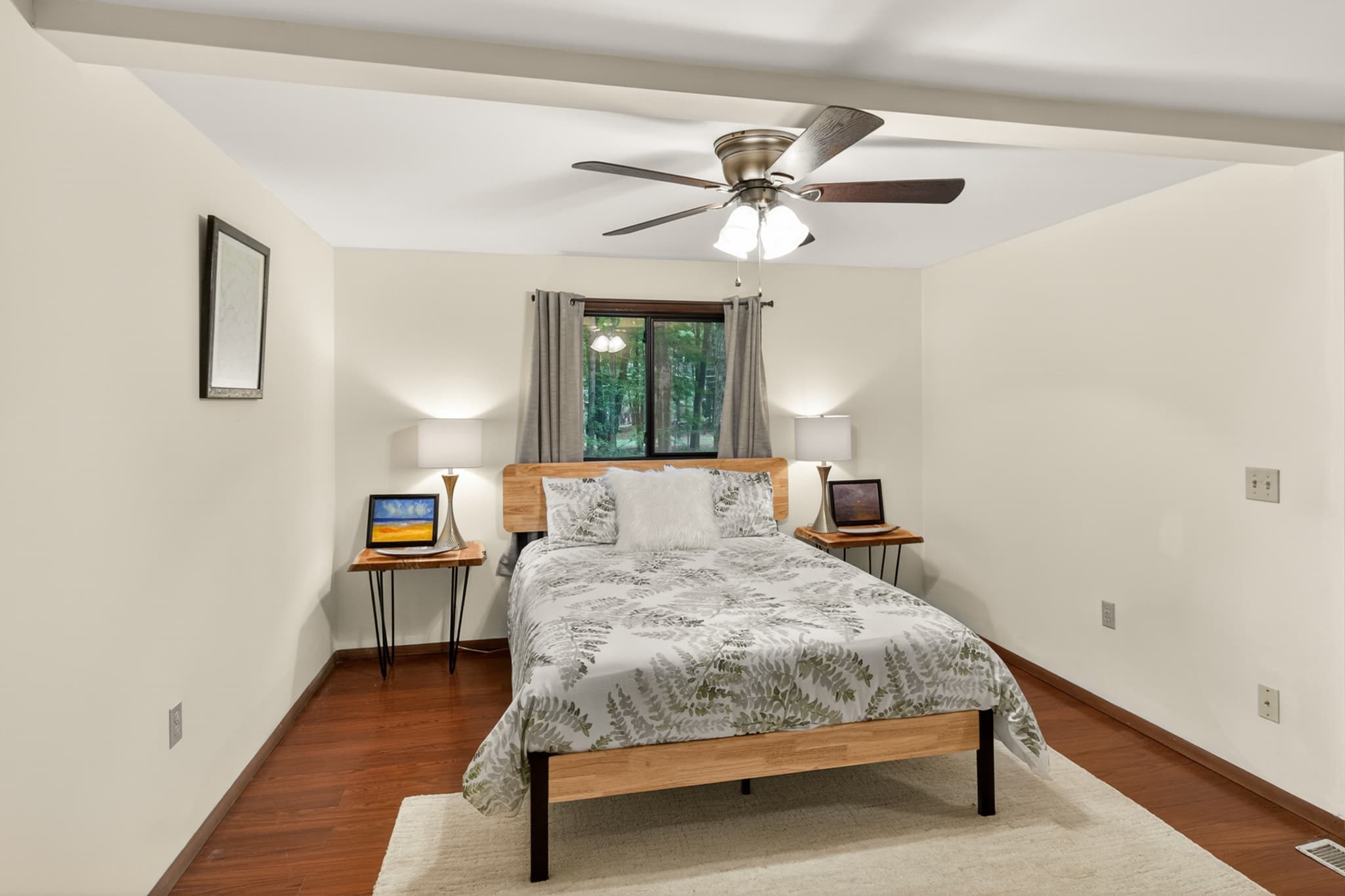 Bedroom 3 with queen bed and Roku TV