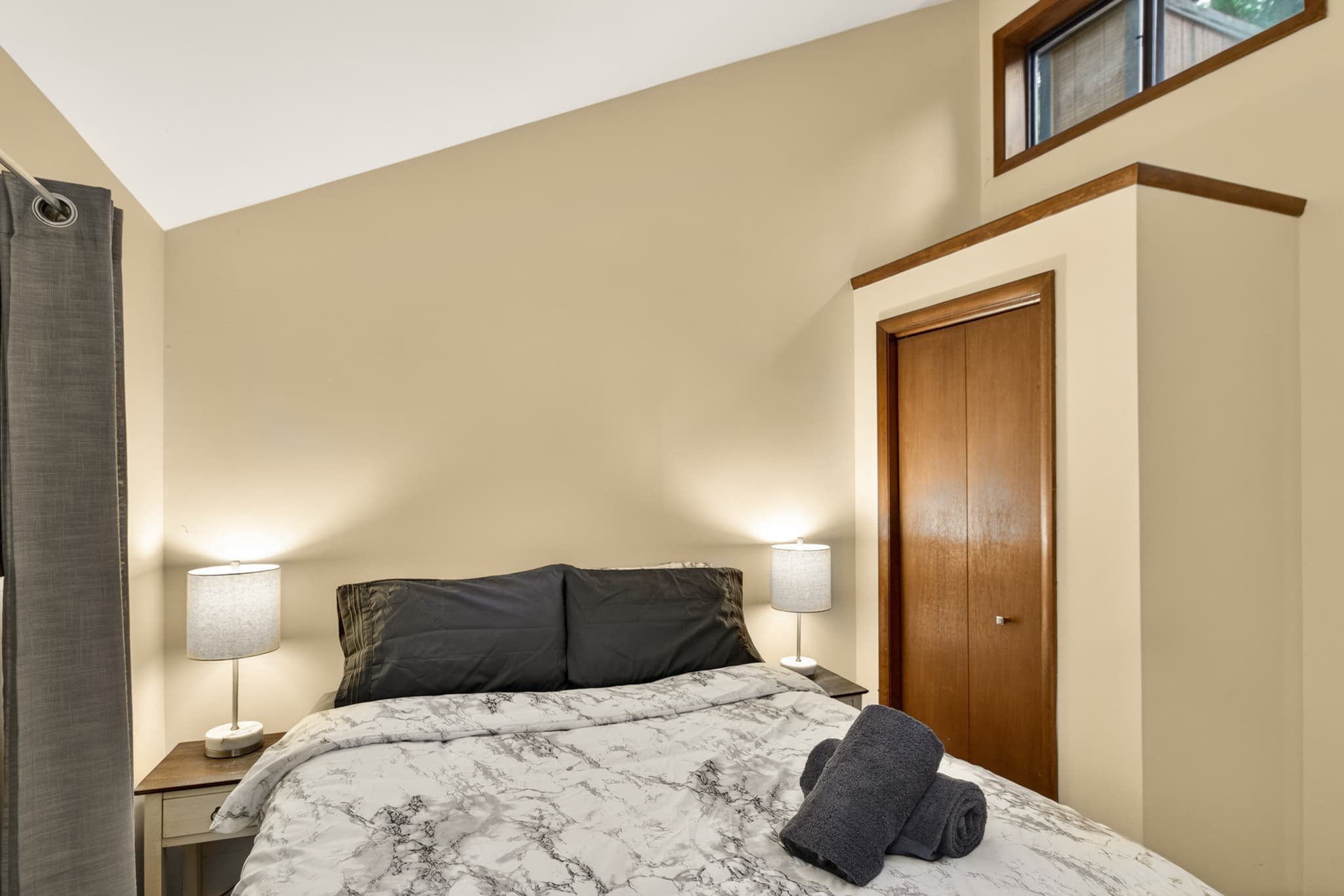 Bedroom 4 with queen bed and Roku TV