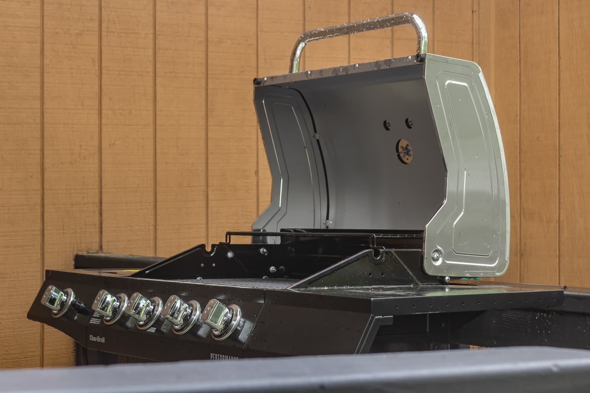 BBQ grill (propane) on rear porch